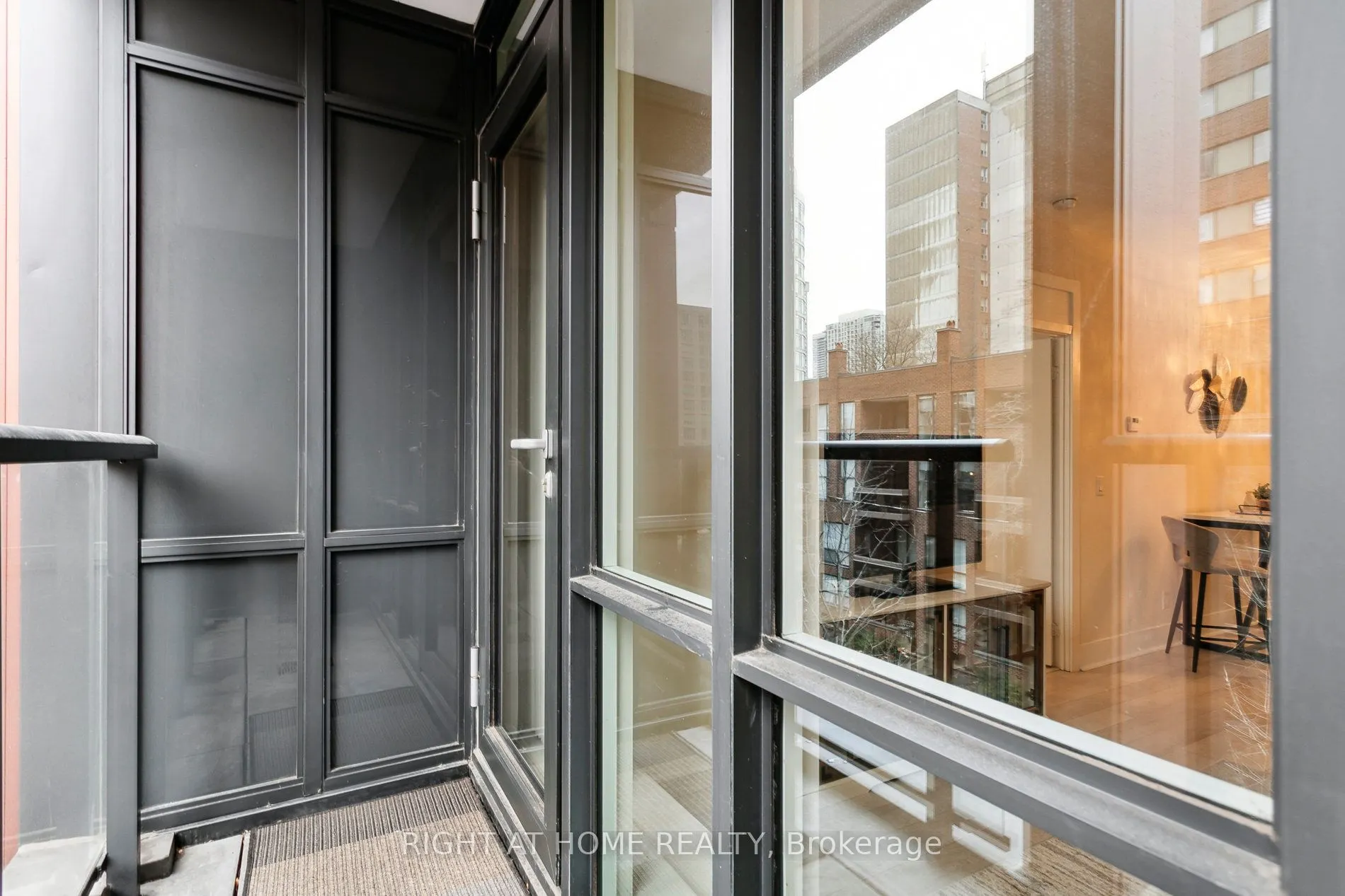 32 Davenport Road, #311