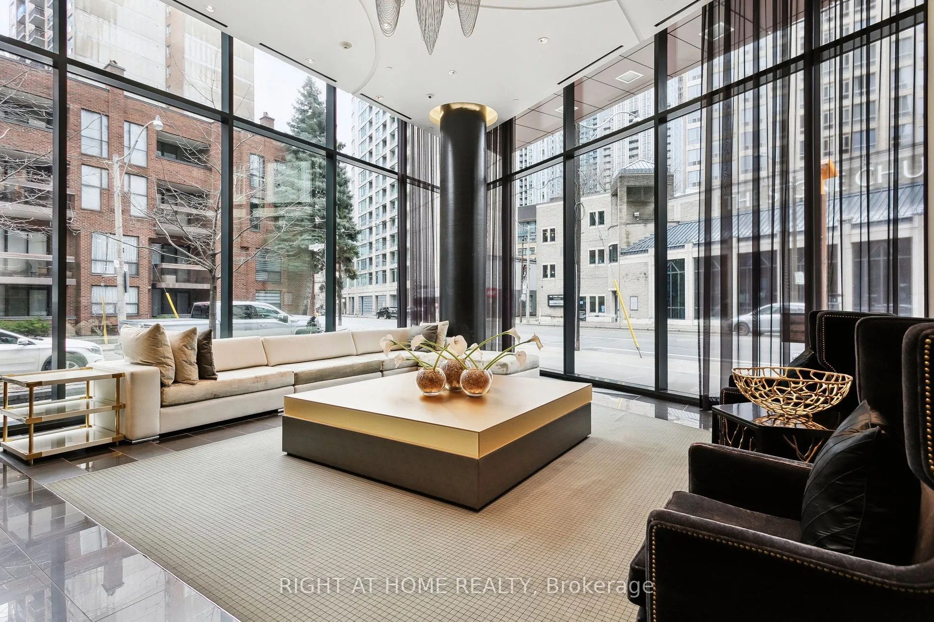 32 Davenport Road, #311
