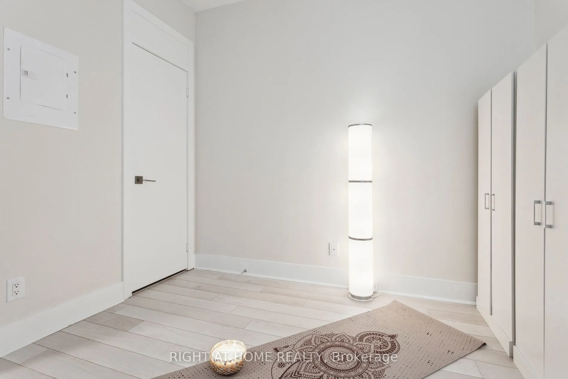 32 Davenport Road, #311