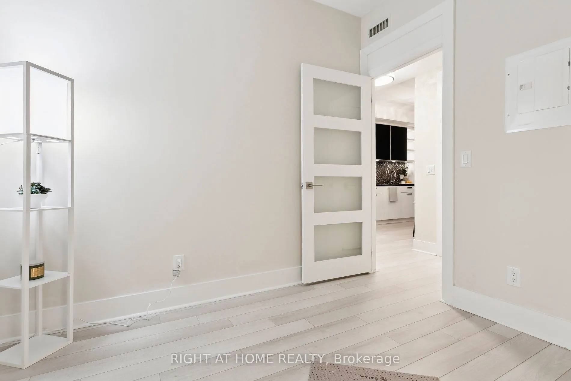32 Davenport Road, #311