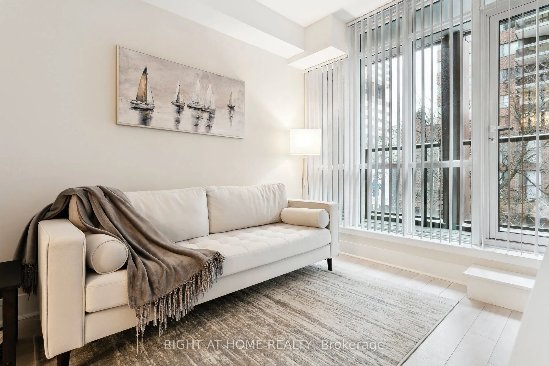32 Davenport Road, #311