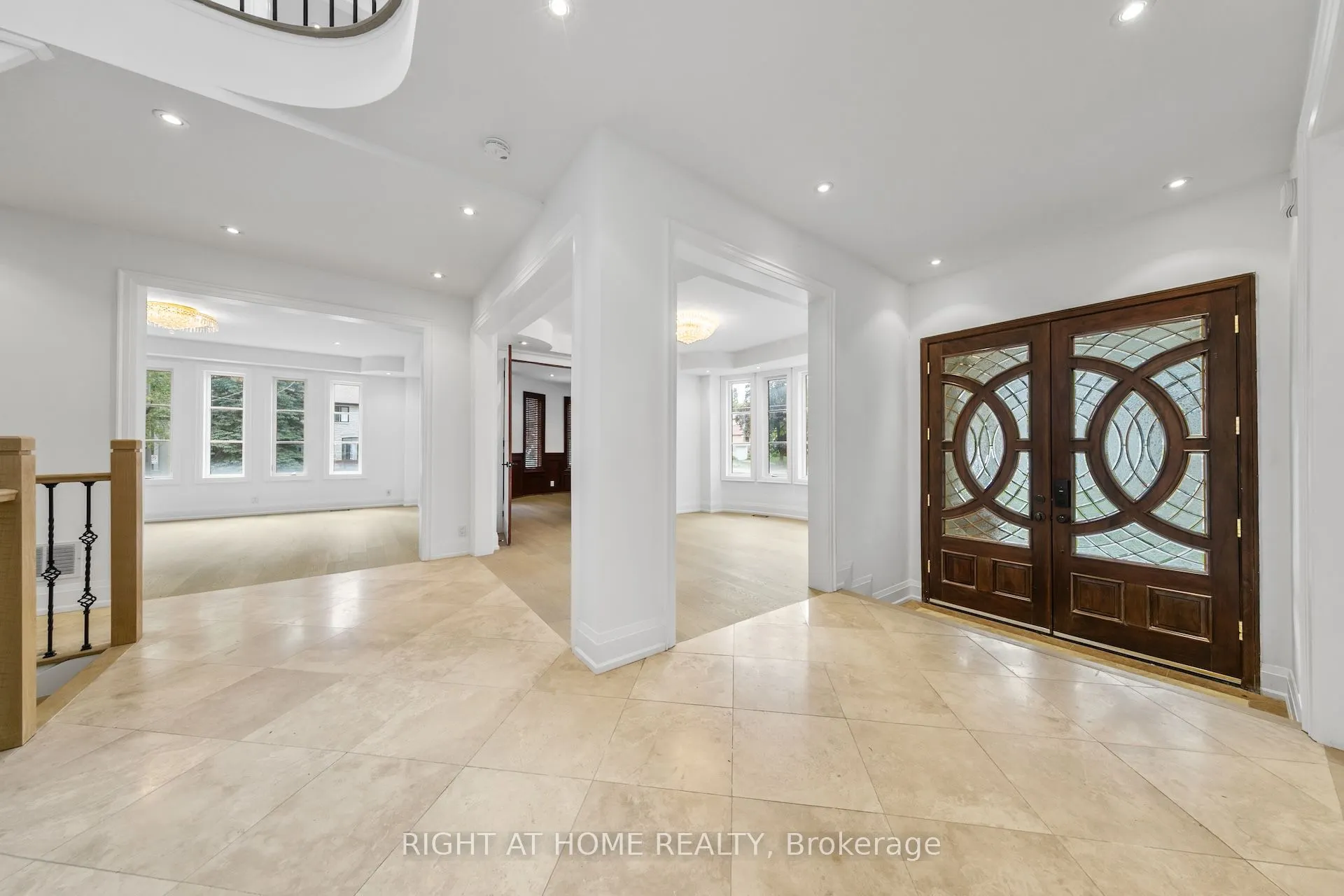 125 Kingsdale Avenue