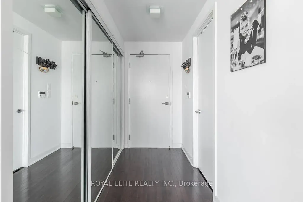12 York Street, #3405