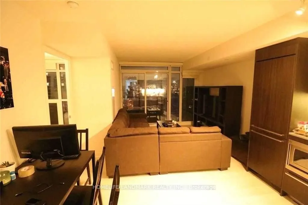 80 Queens Wharf Road, #2011