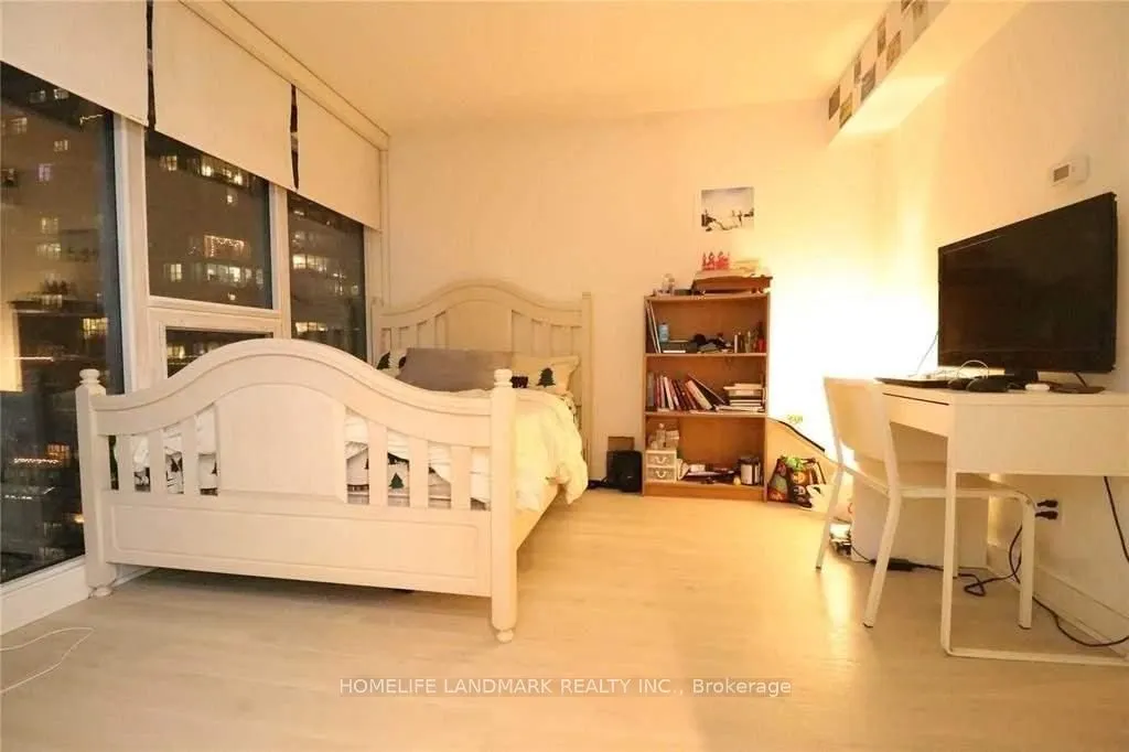 80 Queens Wharf Road, #2011