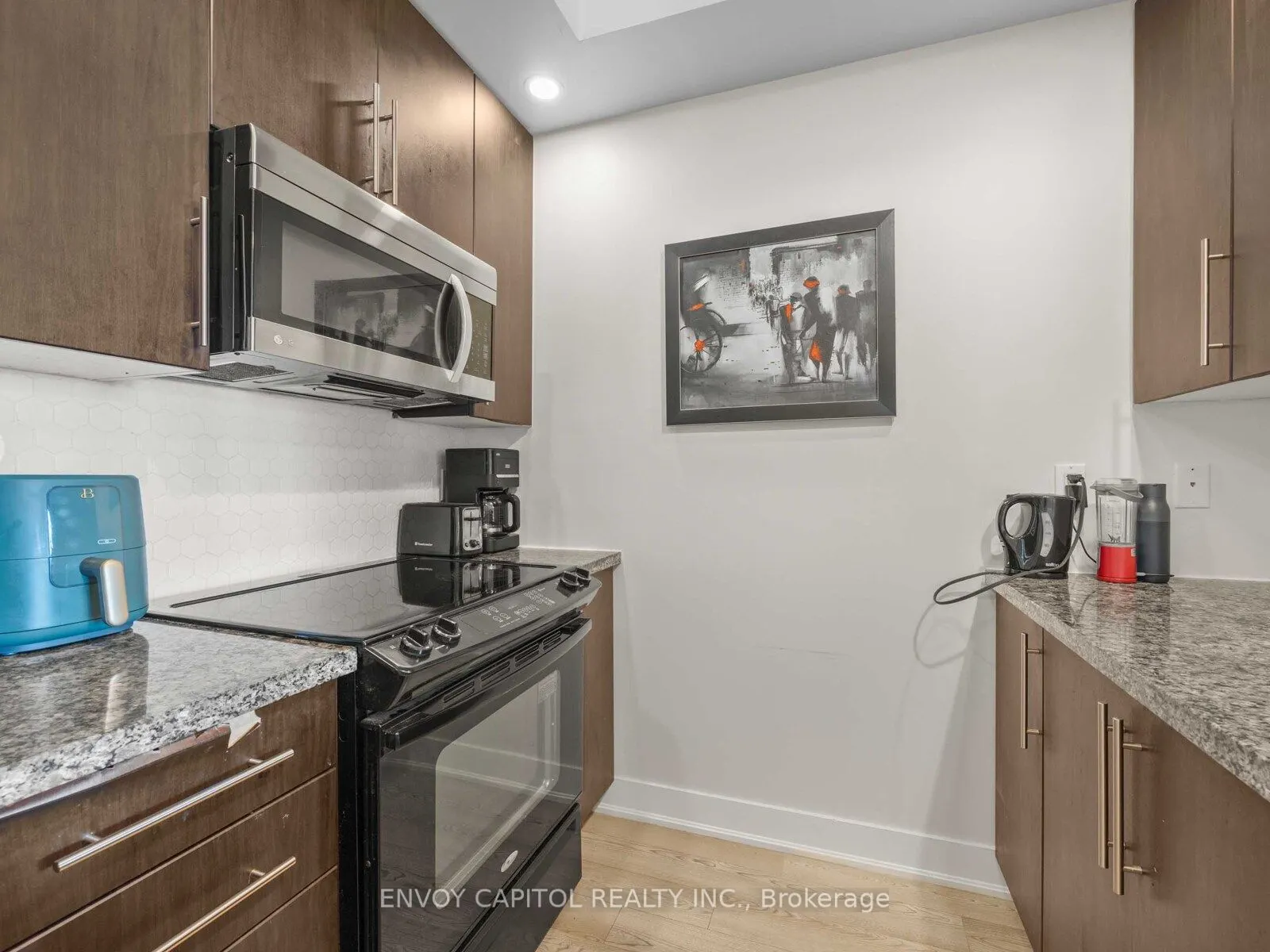 28 Linden Street, #1702