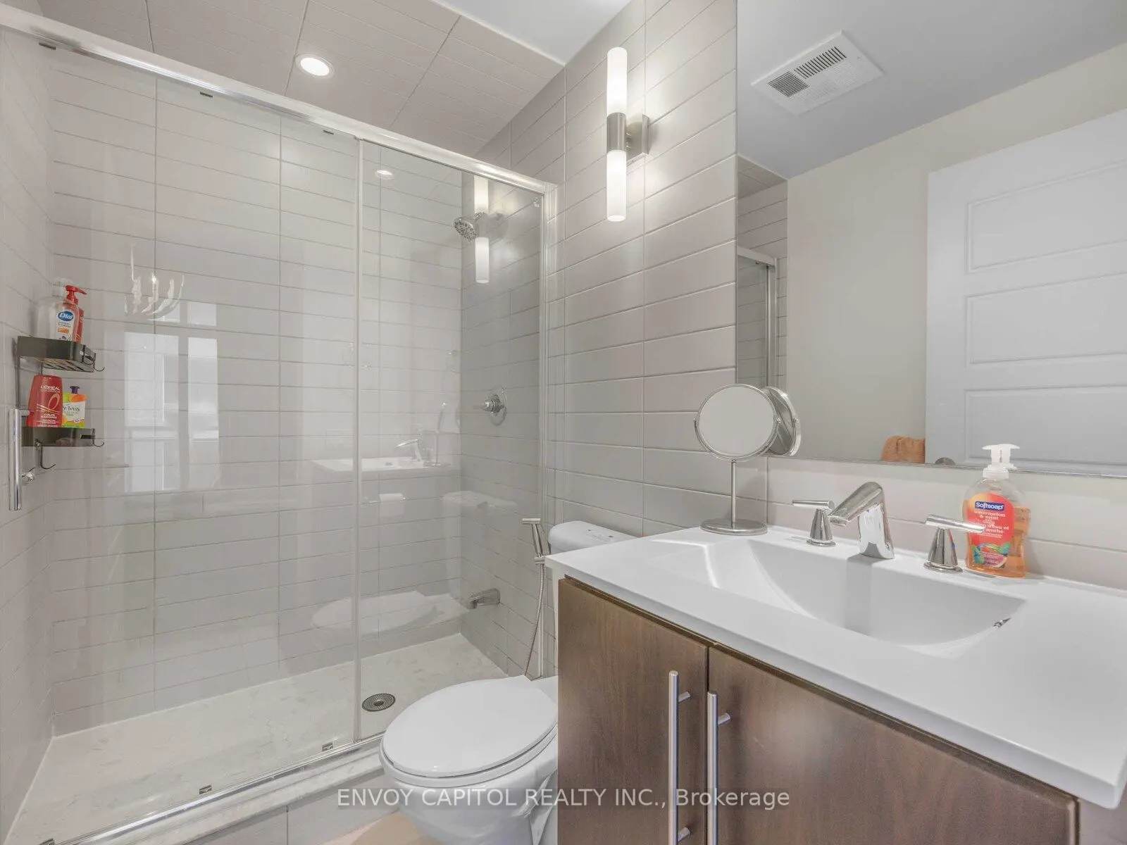 28 Linden Street, #1702