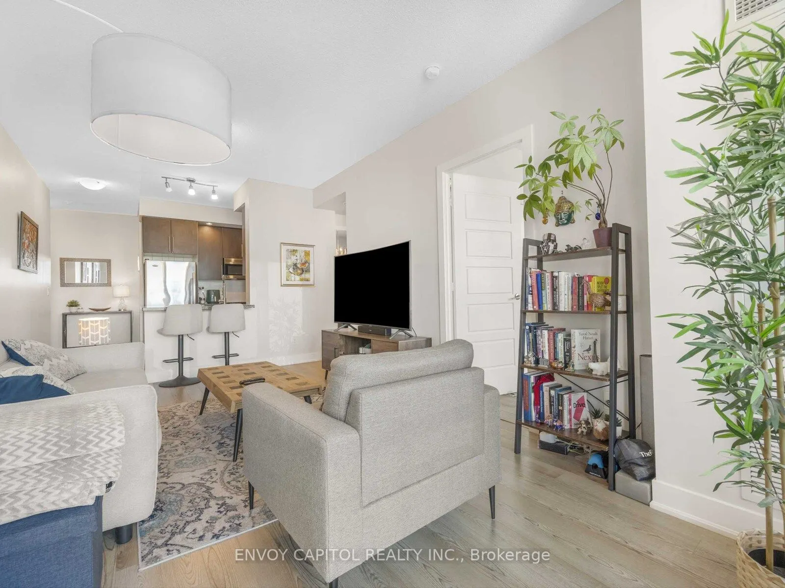 28 Linden Street, #1702