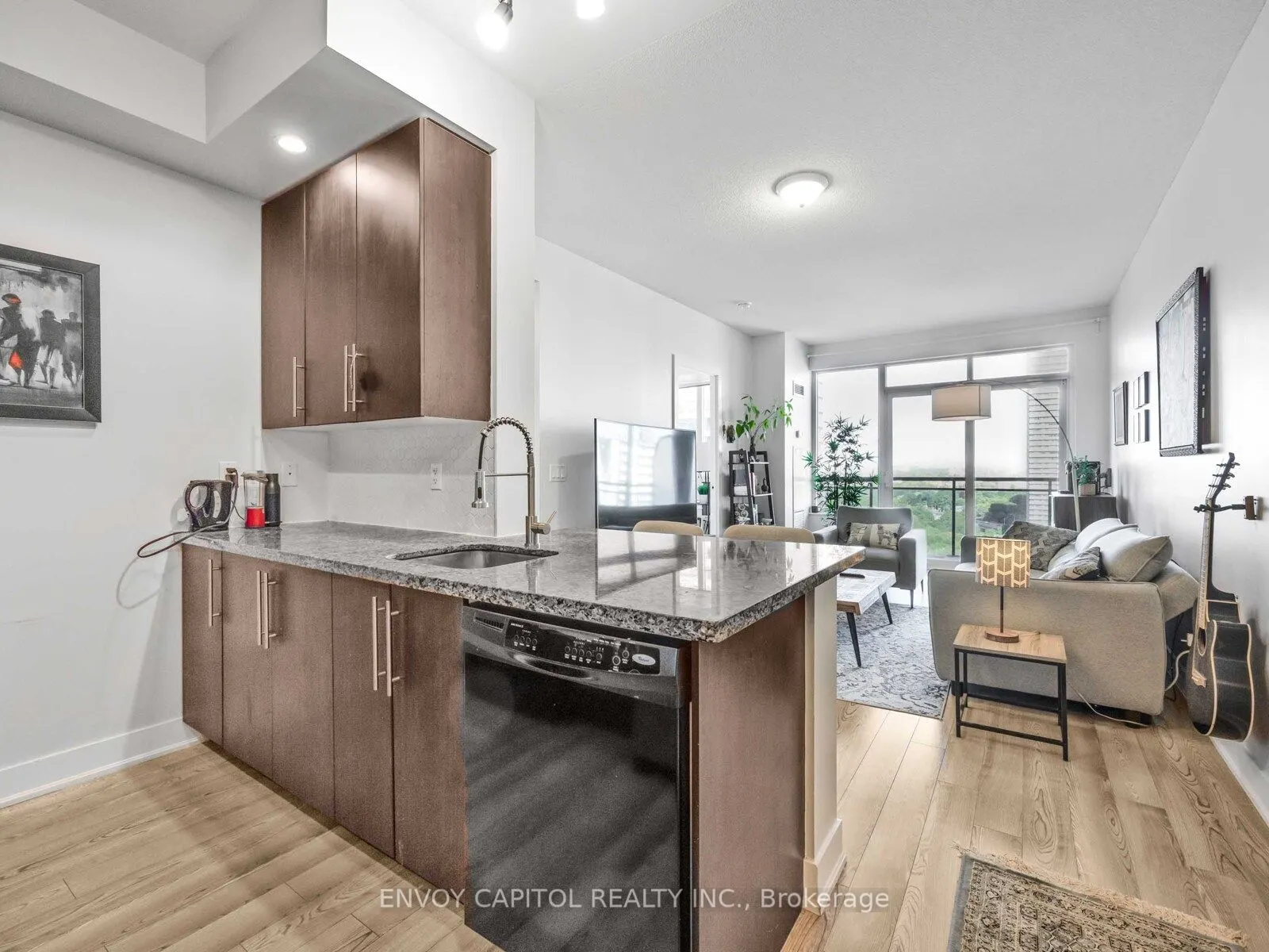 28 Linden Street, #1702