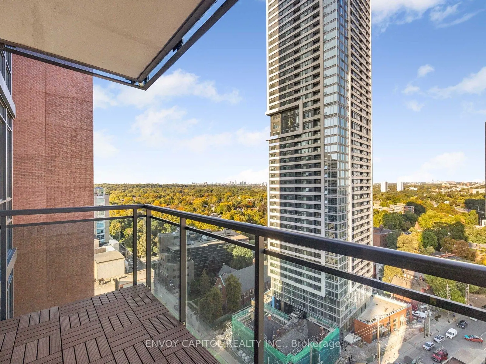 28 Linden Street, #1702