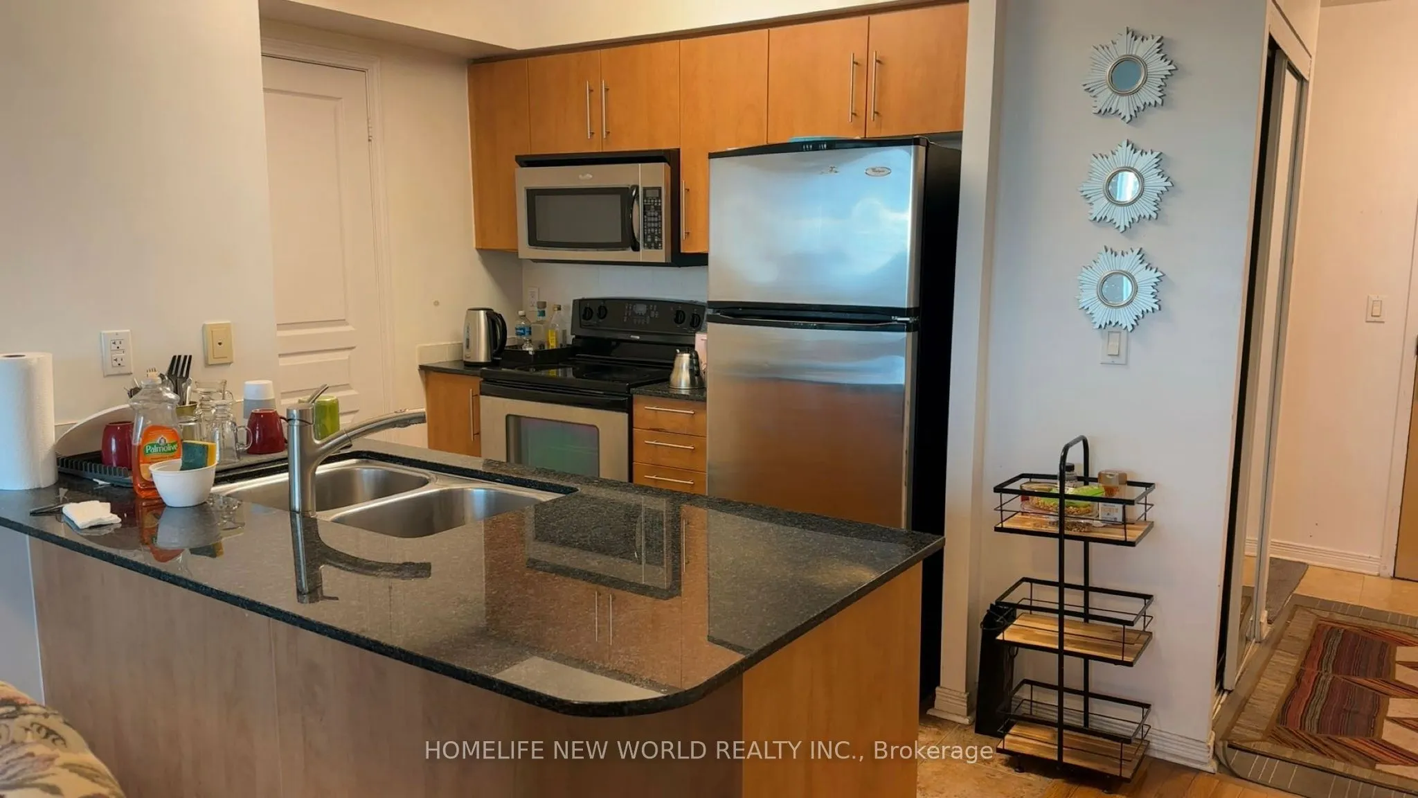 509 Beecroft Road N, #1705