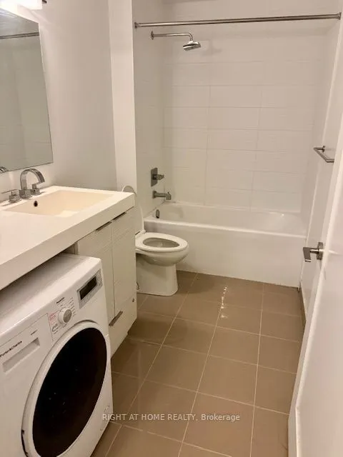318 Richmond Street W, #1805