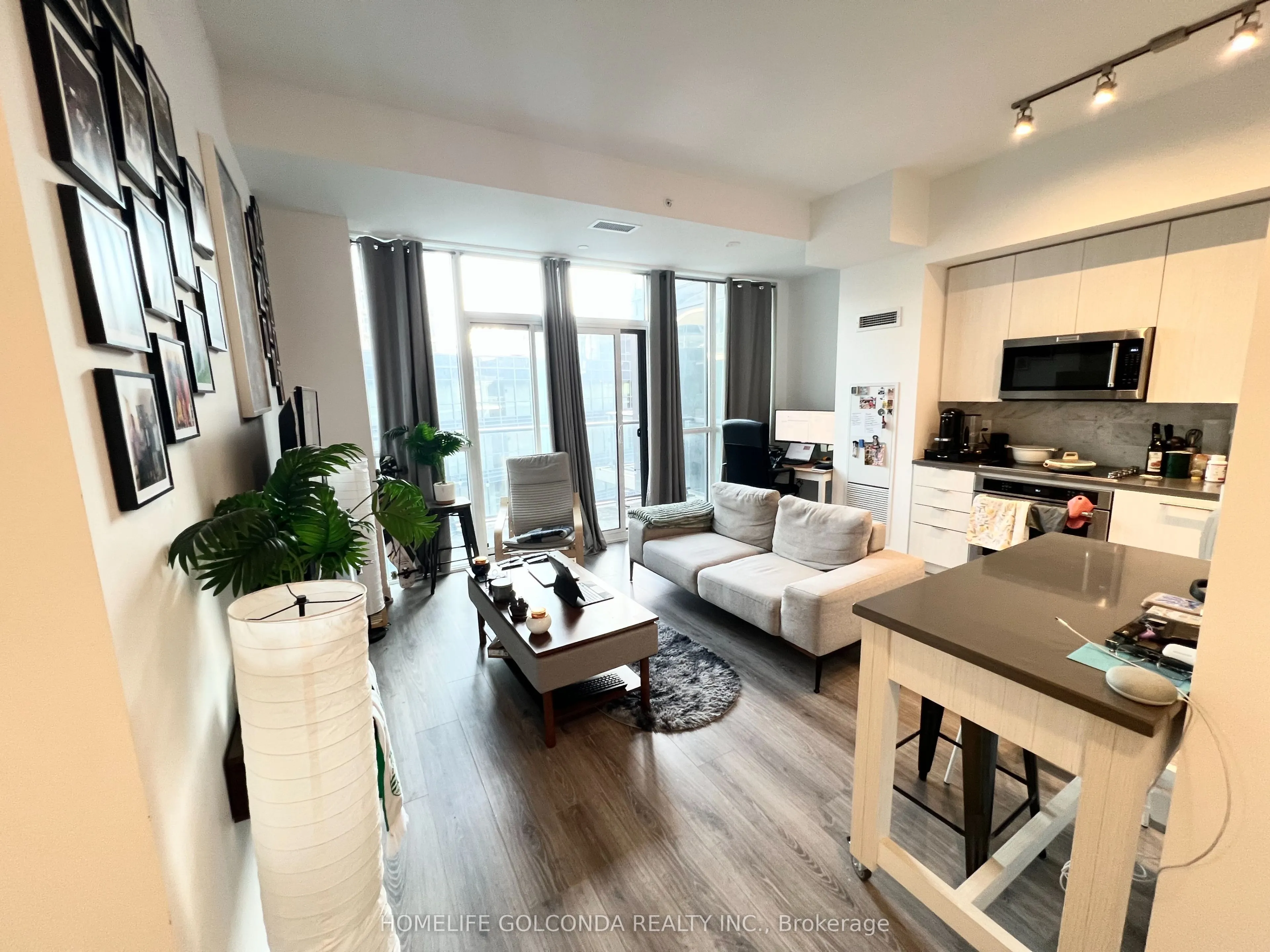 38 Iannuzzi Street, #703