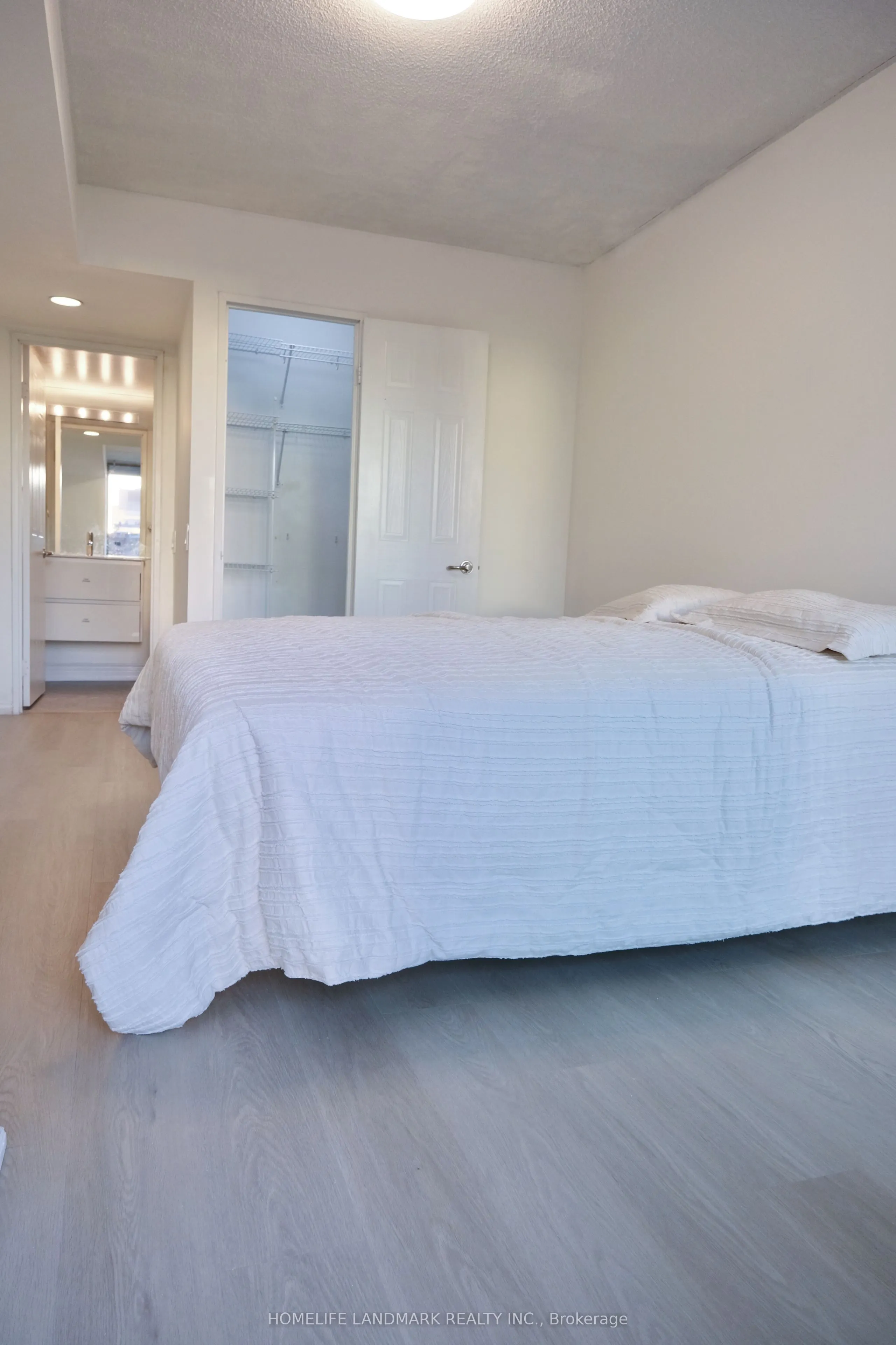 750 Bay Street, #2205