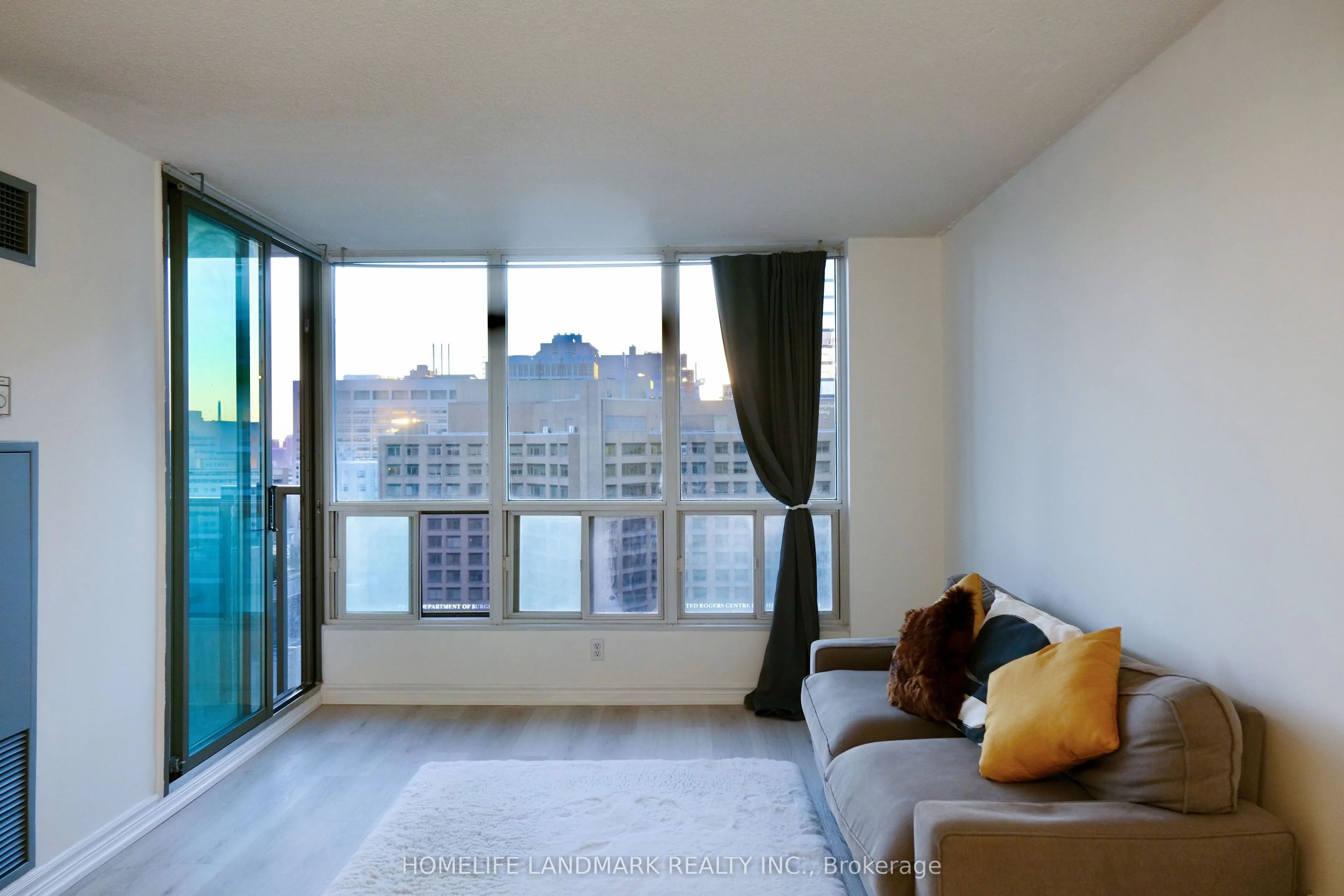 750 Bay Street, #2205
