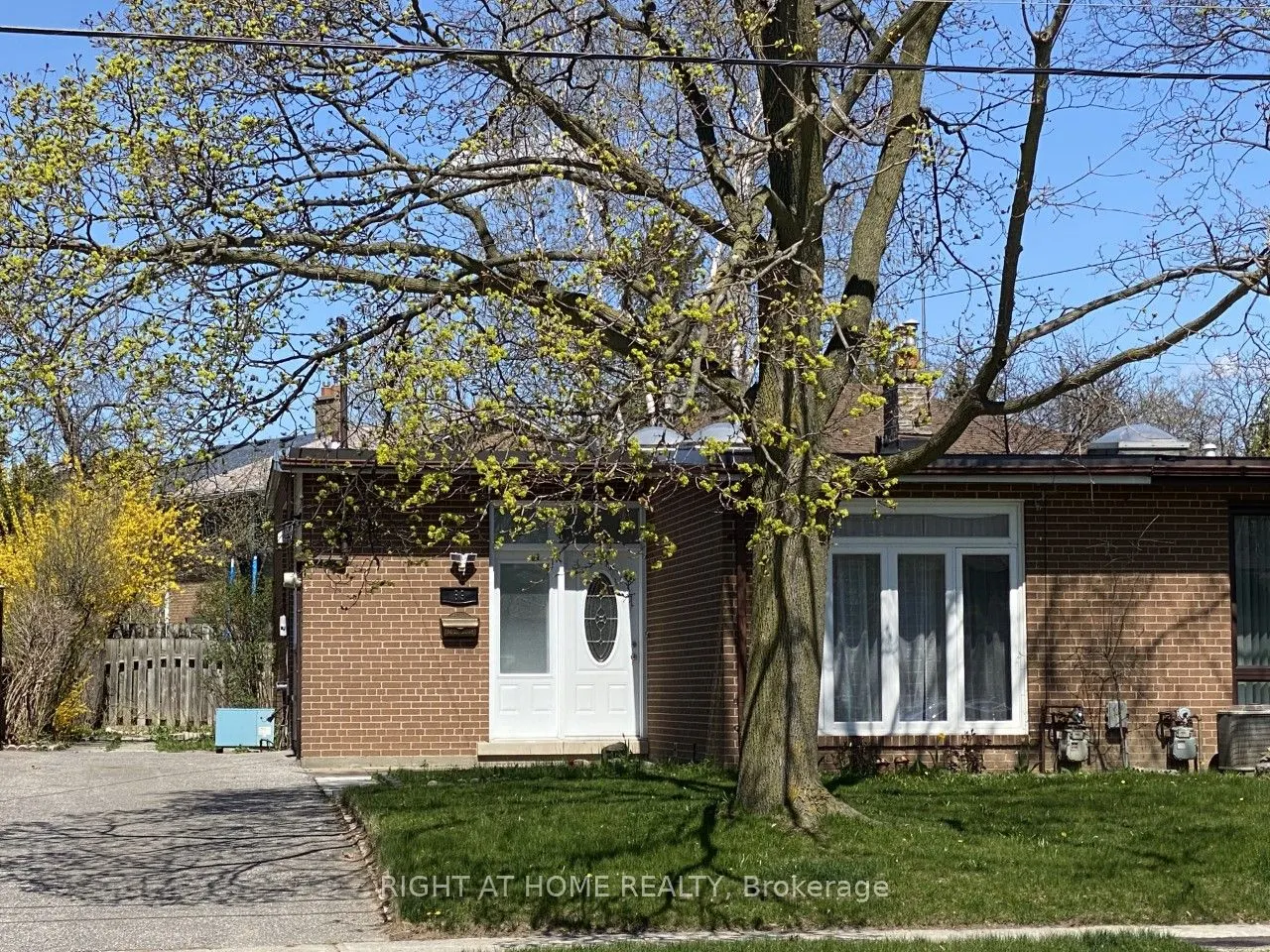 69 Roywood Drive, #Upper