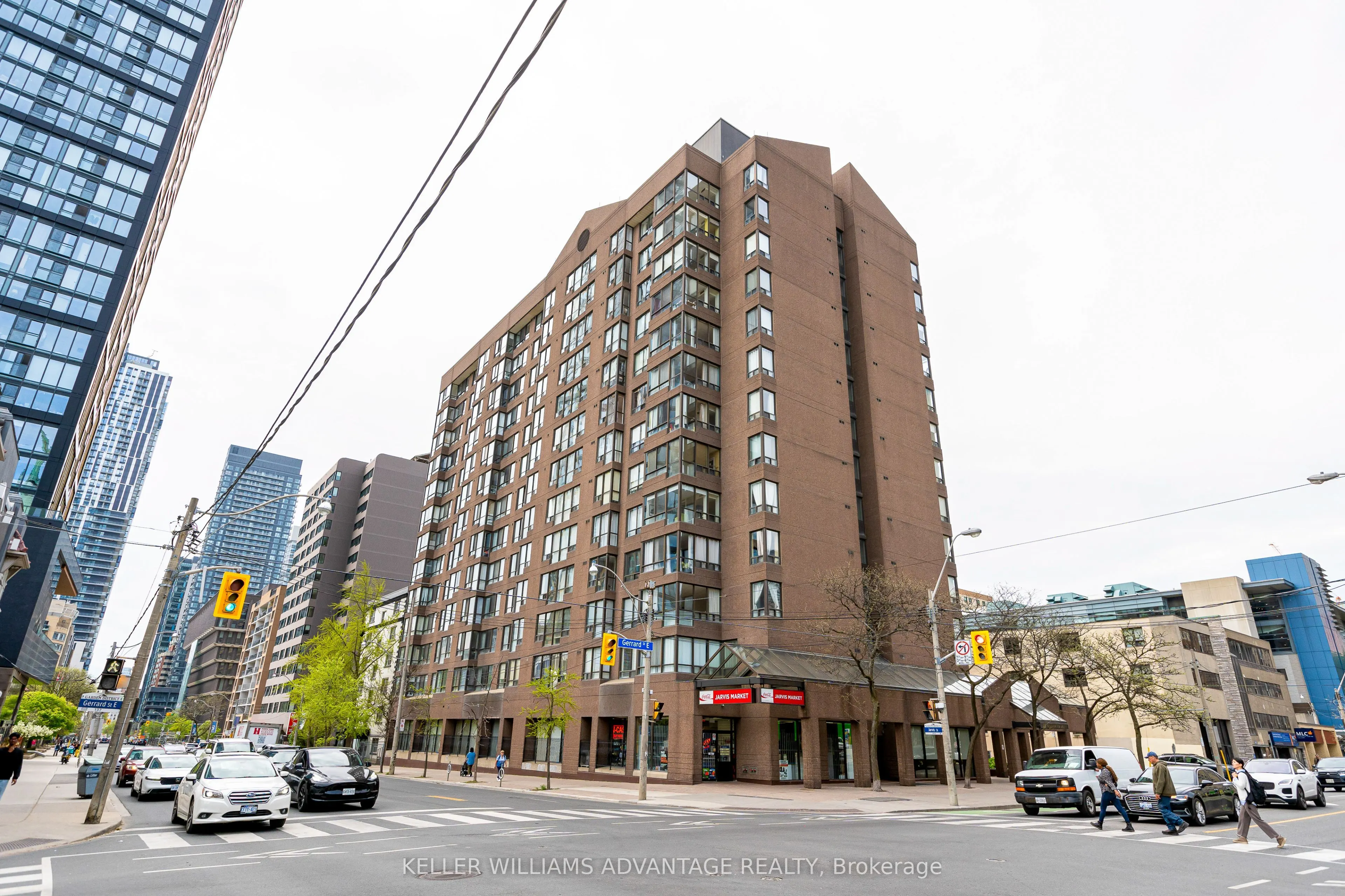 117 Gerrard Street E, #404