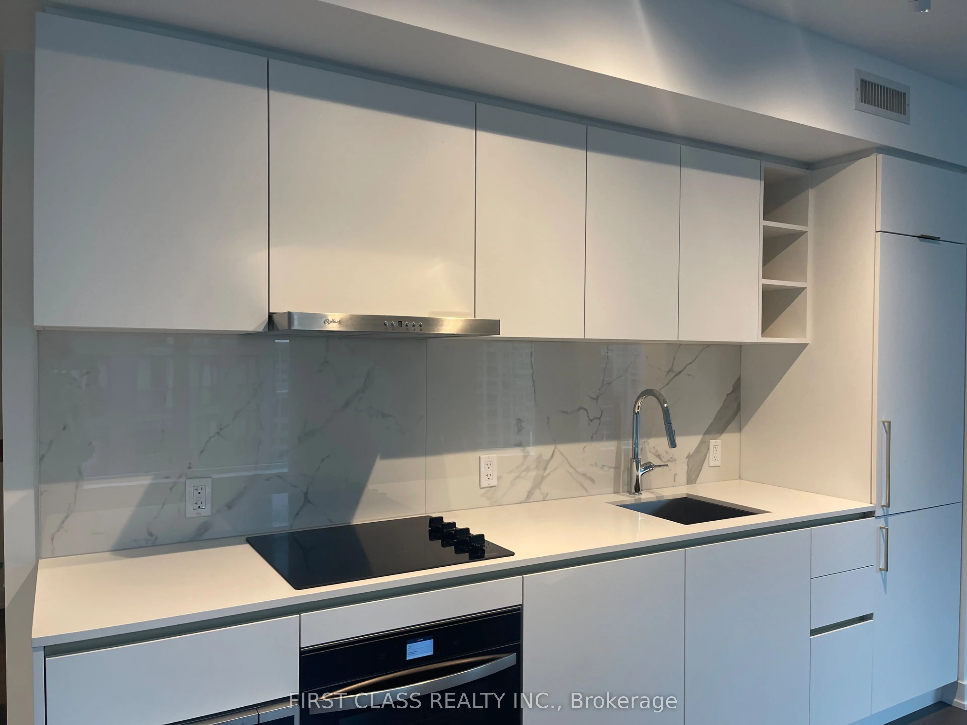 8 Wellesley Street W, #2016
