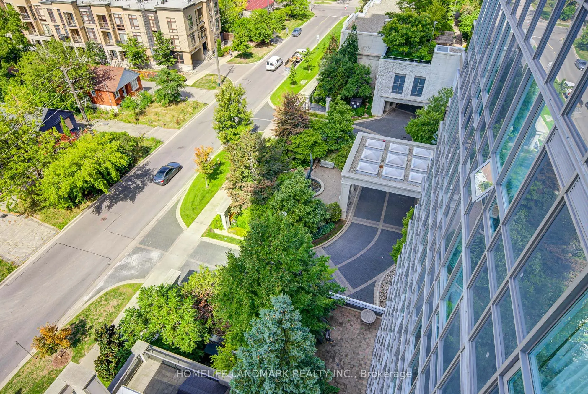 15 Greenview Avenue, #1011