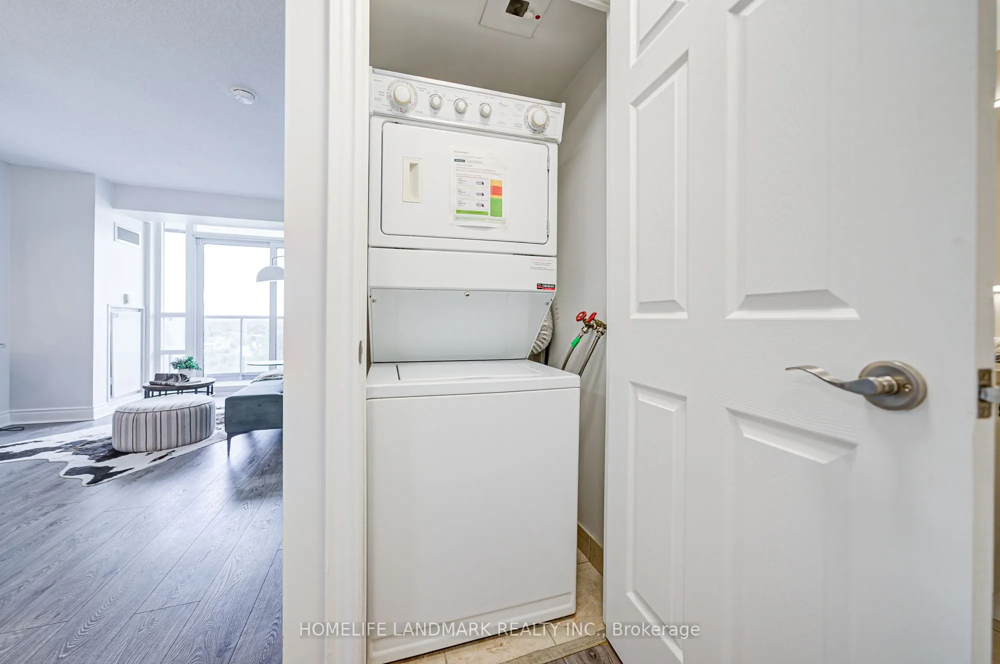 15 Greenview Avenue, #1011