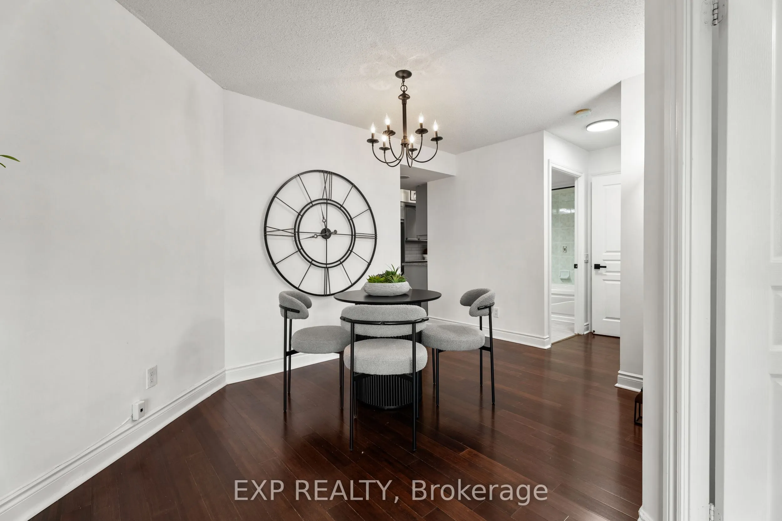 15 Northtown Way, #1222