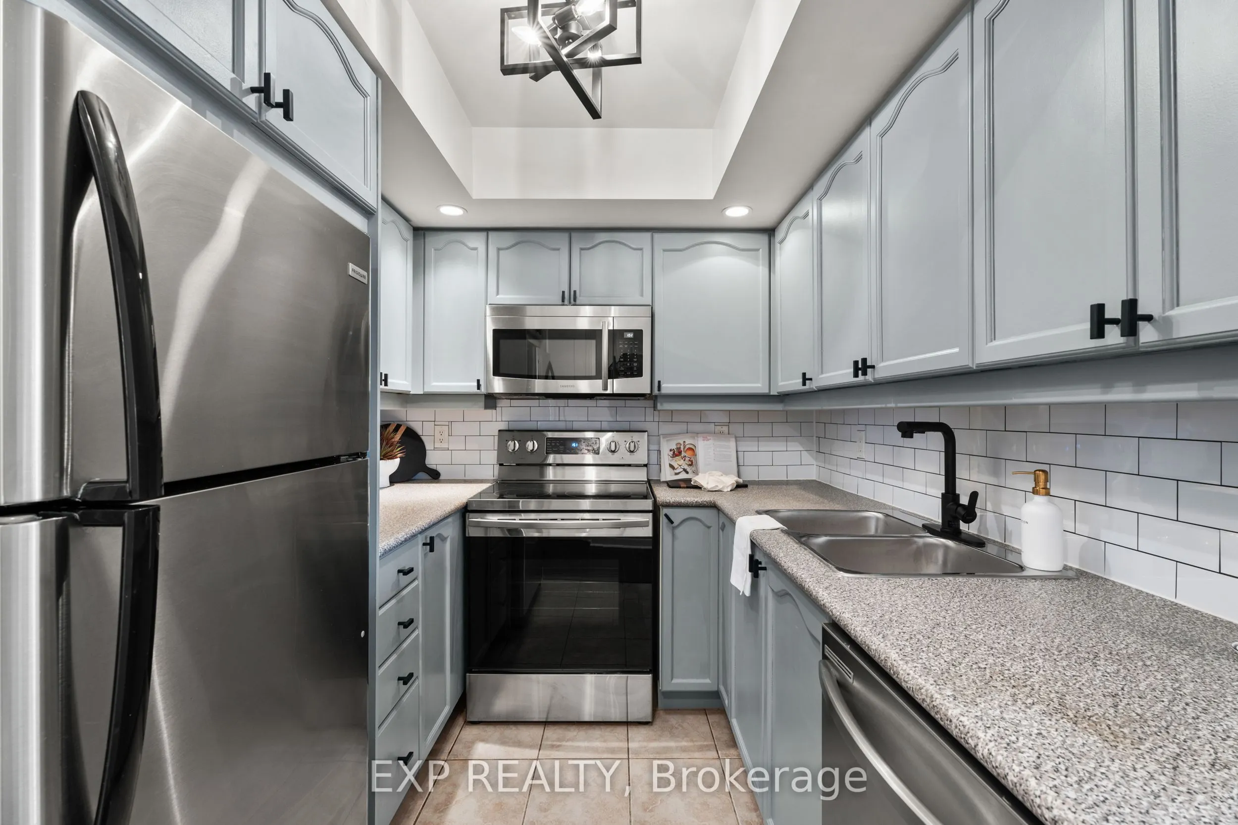 15 Northtown Way, #1222
