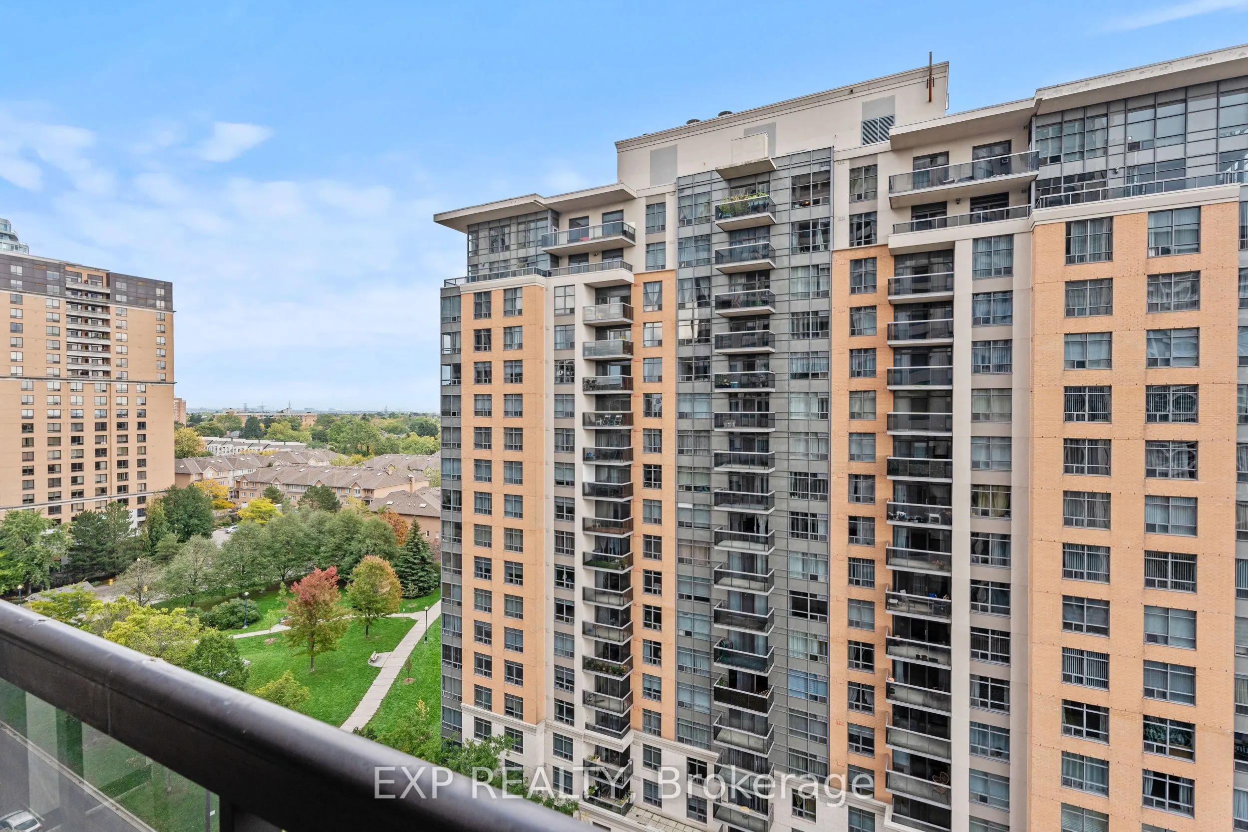 15 Northtown Way, #1222