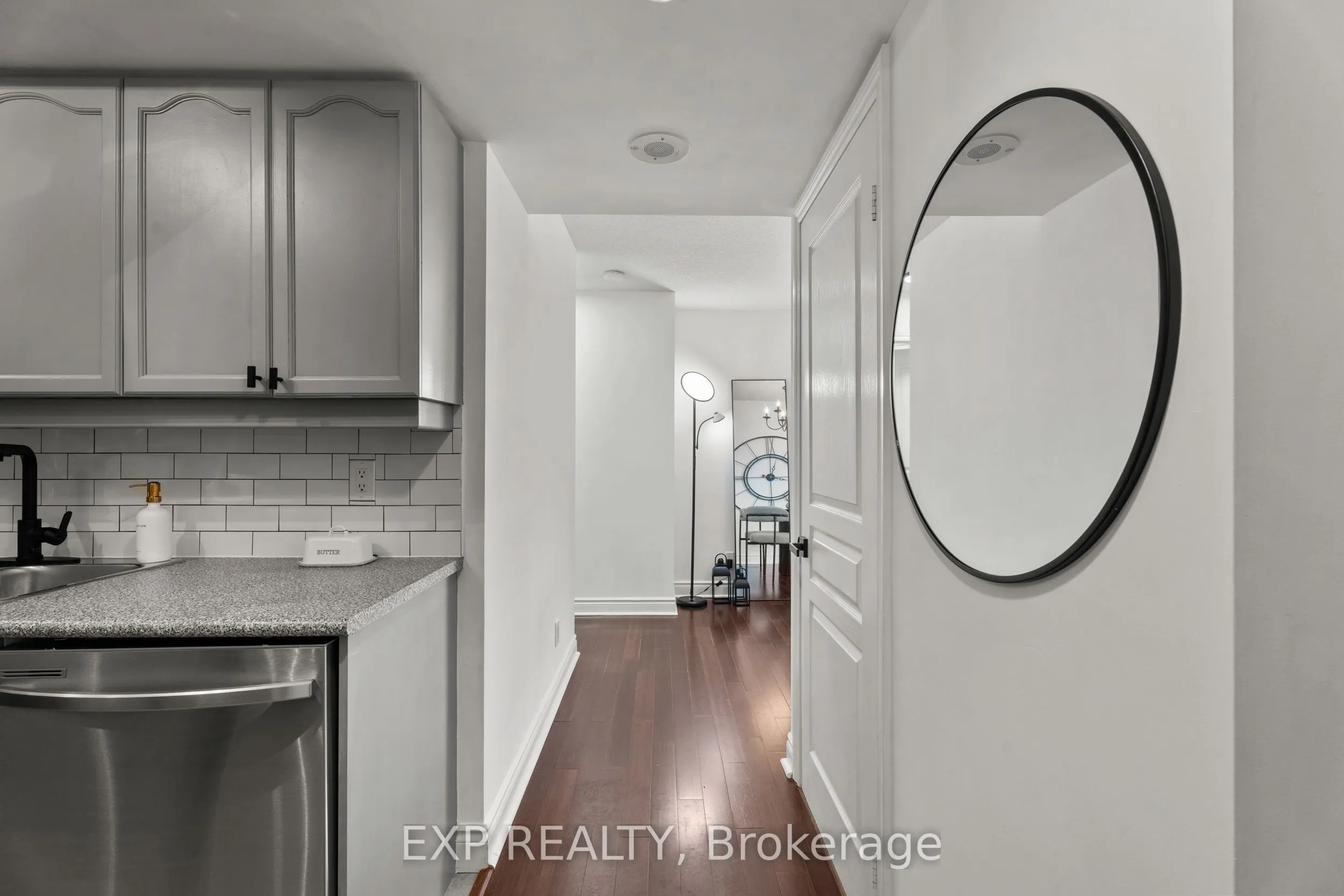 15 Northtown Way, #1222
