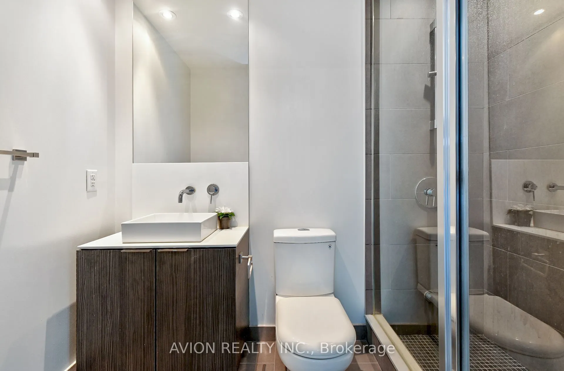 159 Dundas Street E, #1207