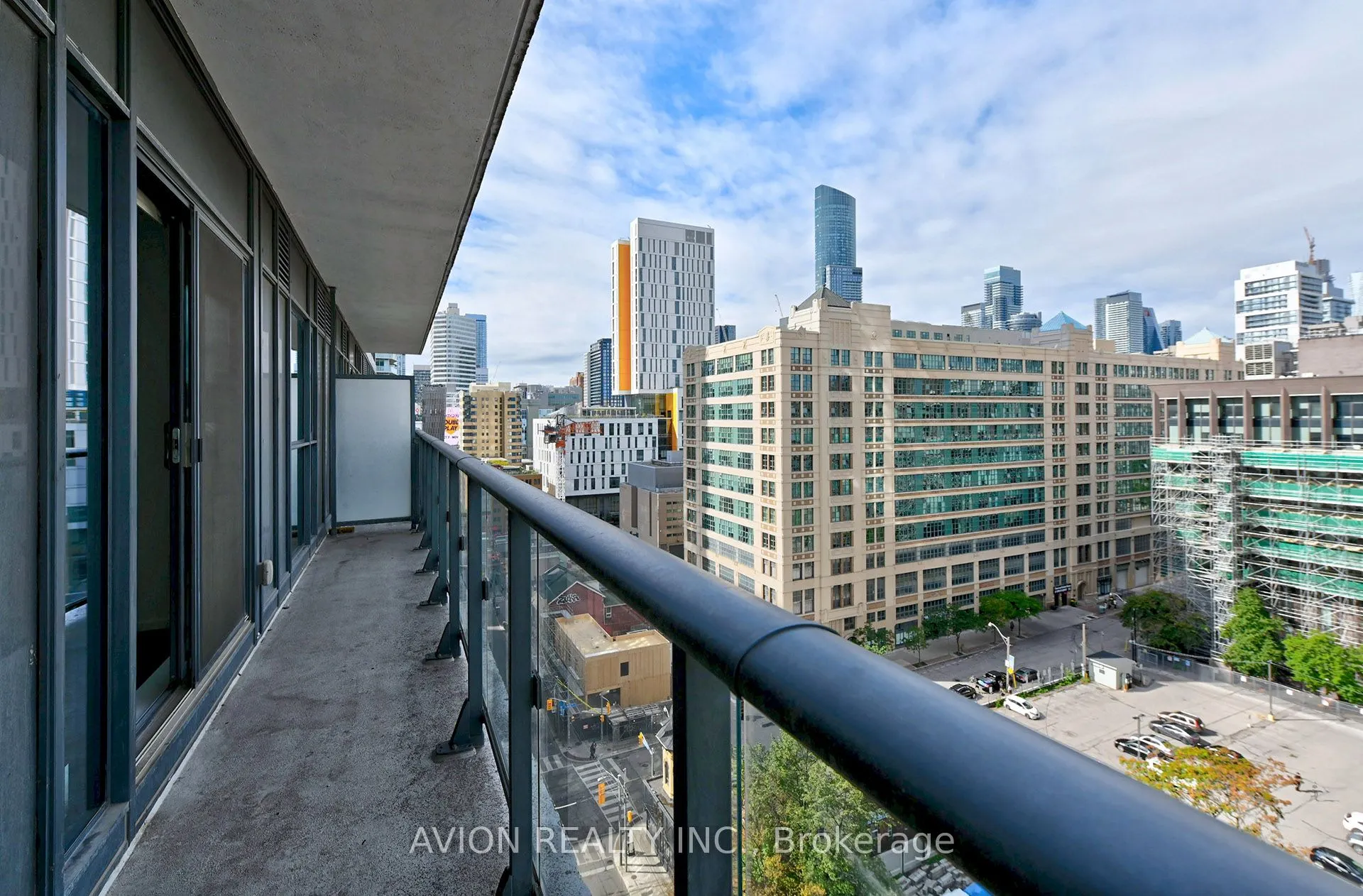 159 Dundas Street E, #1207