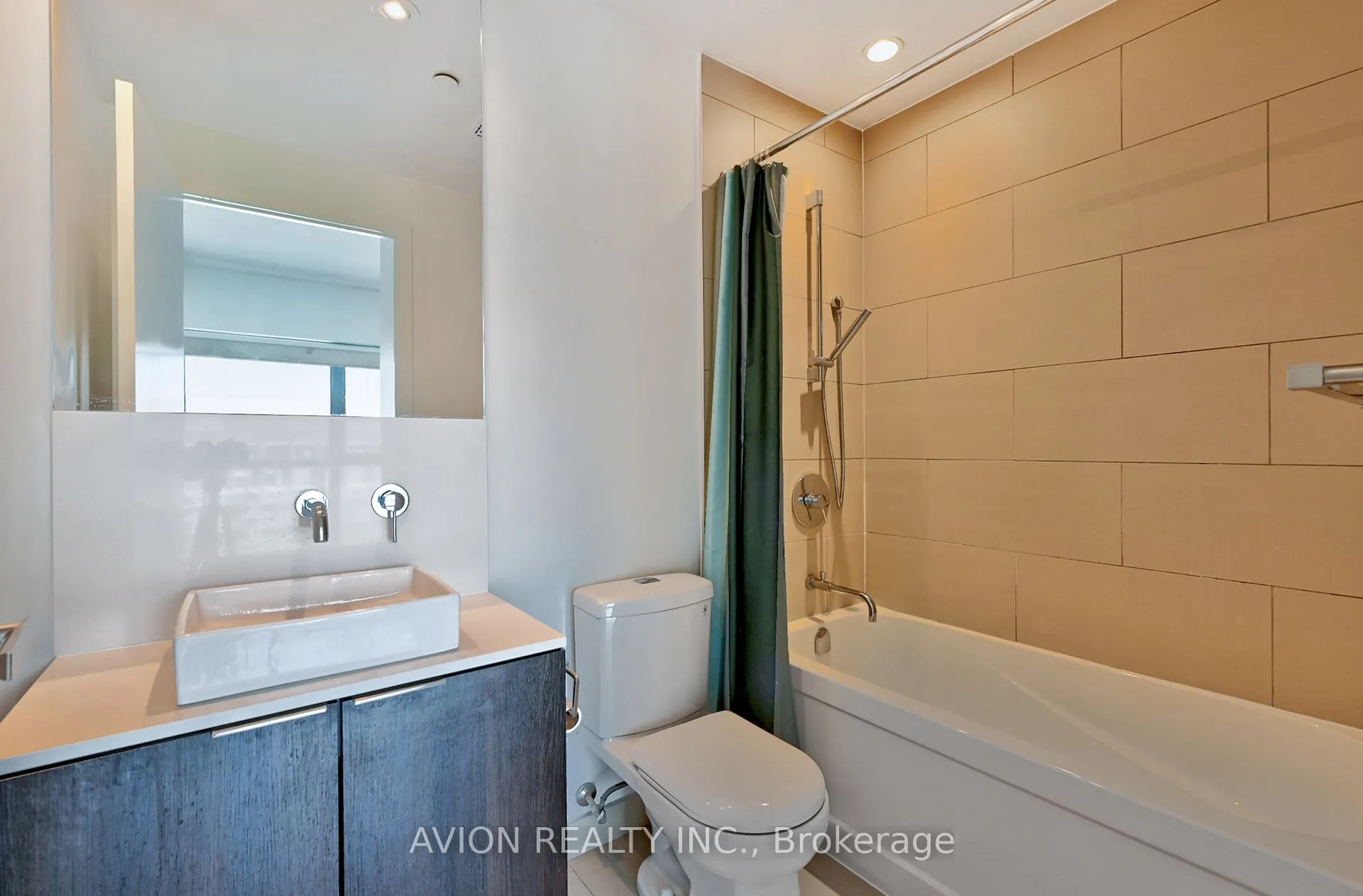 159 Dundas Street E, #1207