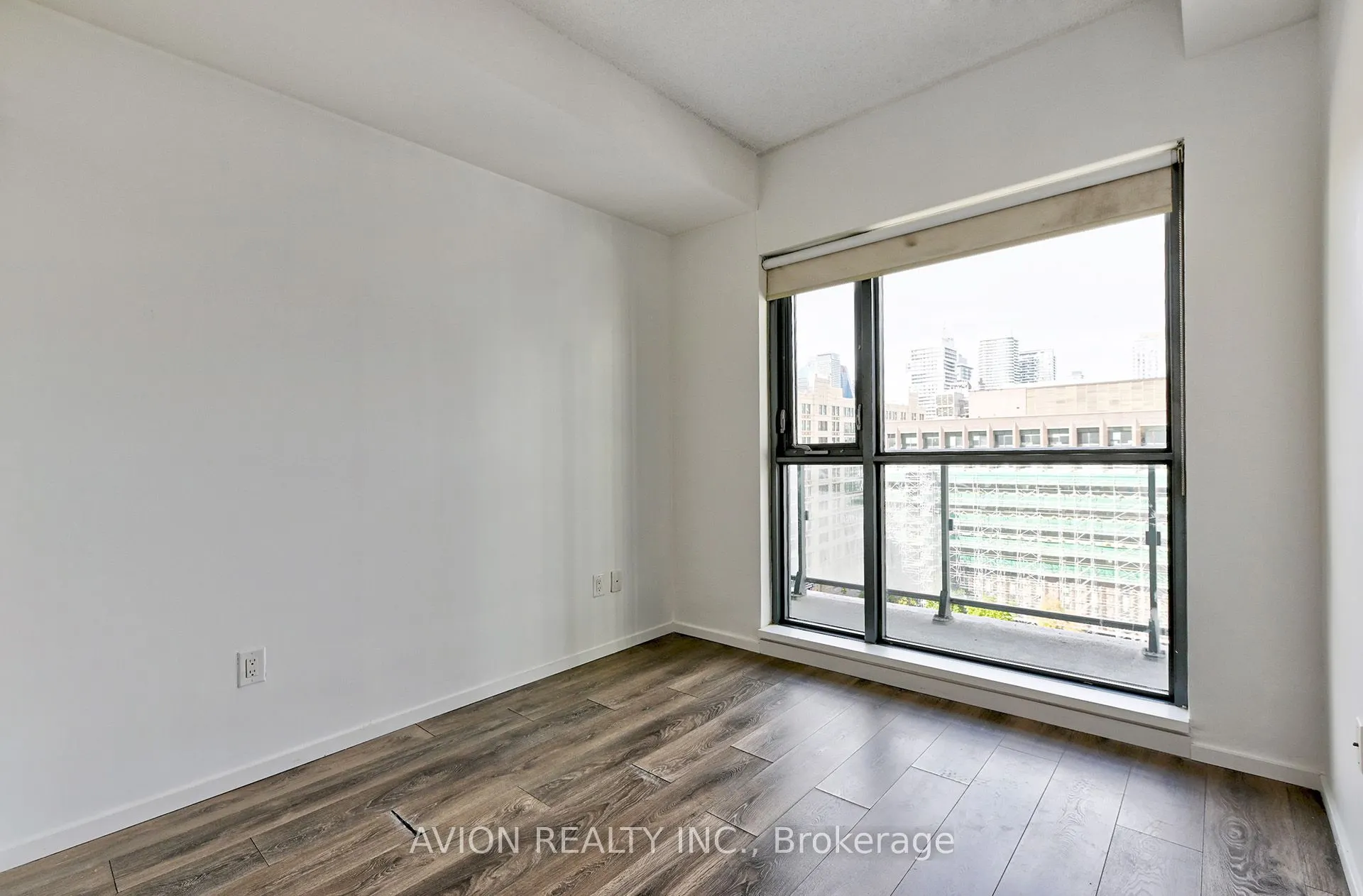 159 Dundas Street E, #1207