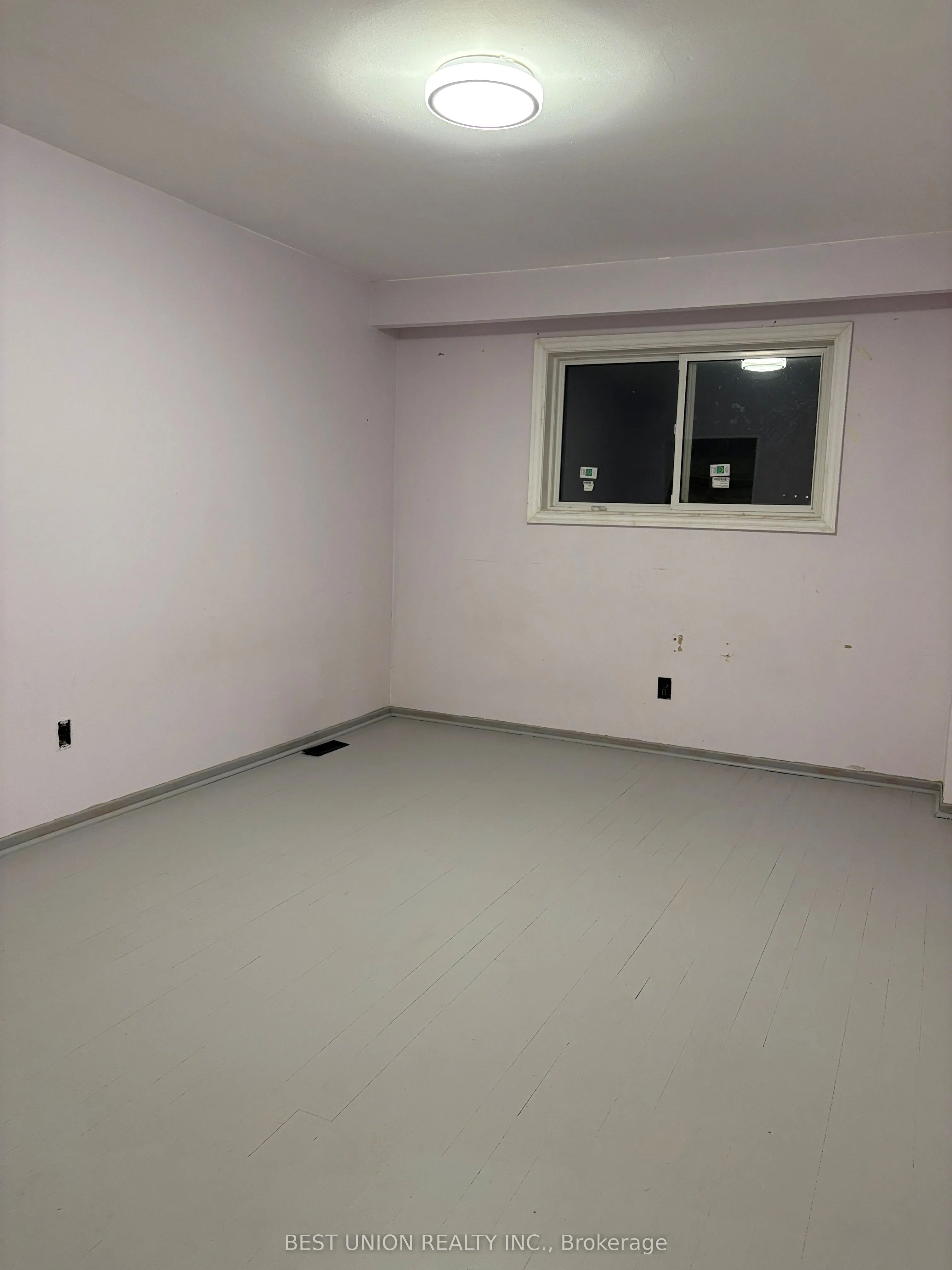299 Goldenwood Road E, #Lower Unit