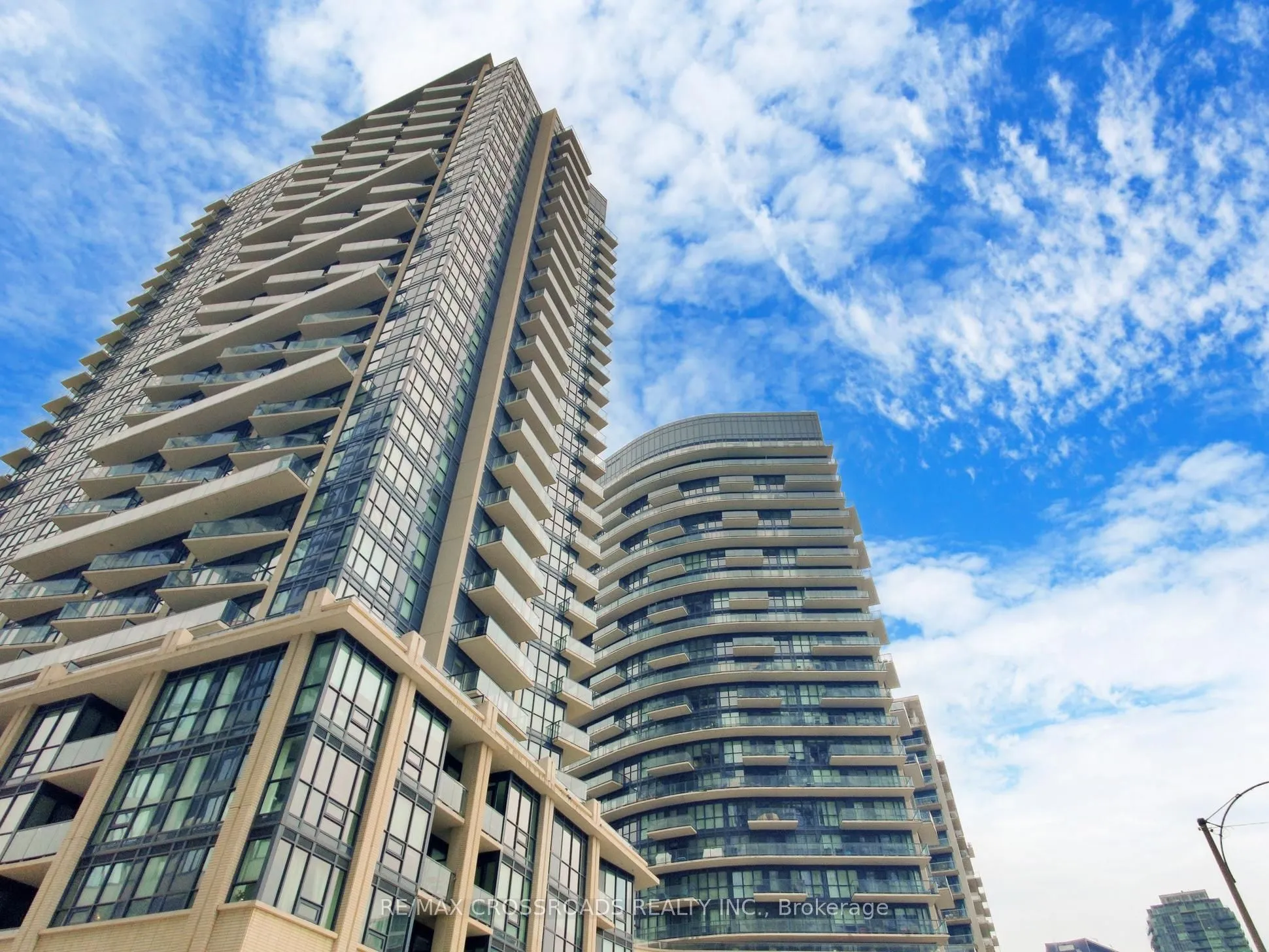 49 East Liberty Street, #1502