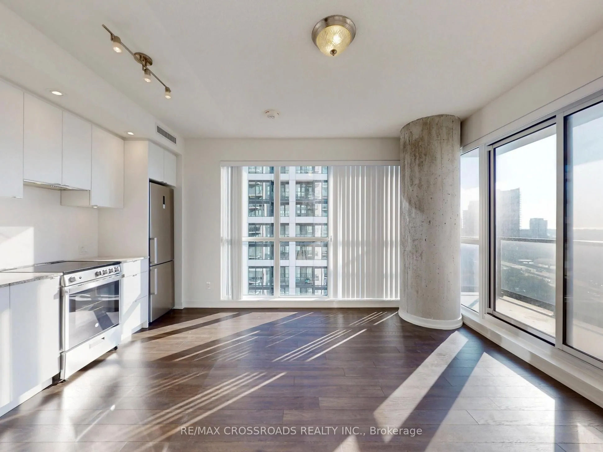 49 East Liberty Street, #1502