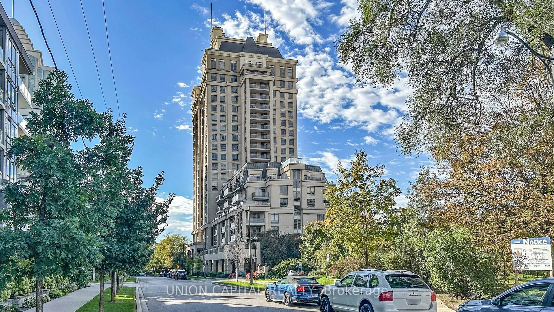 18 Kenaston Gardens, #1609