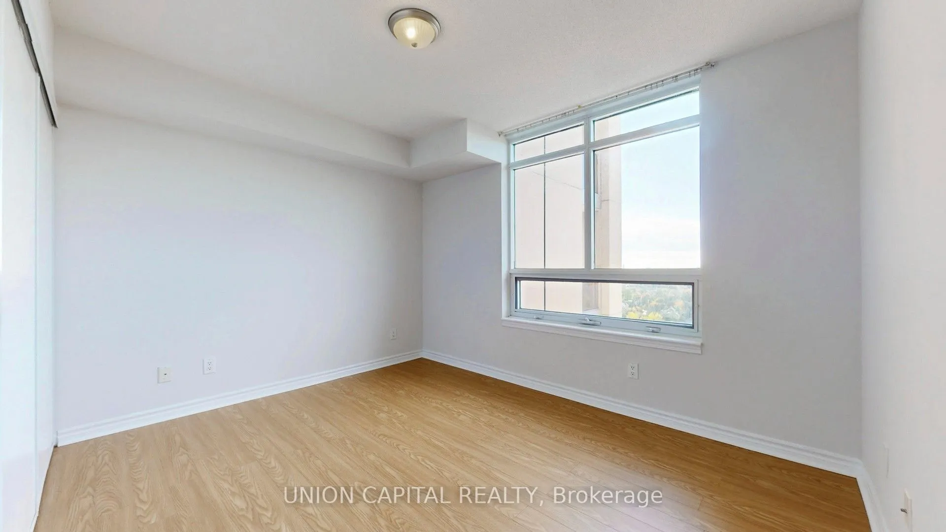 18 Kenaston Gardens, #1609