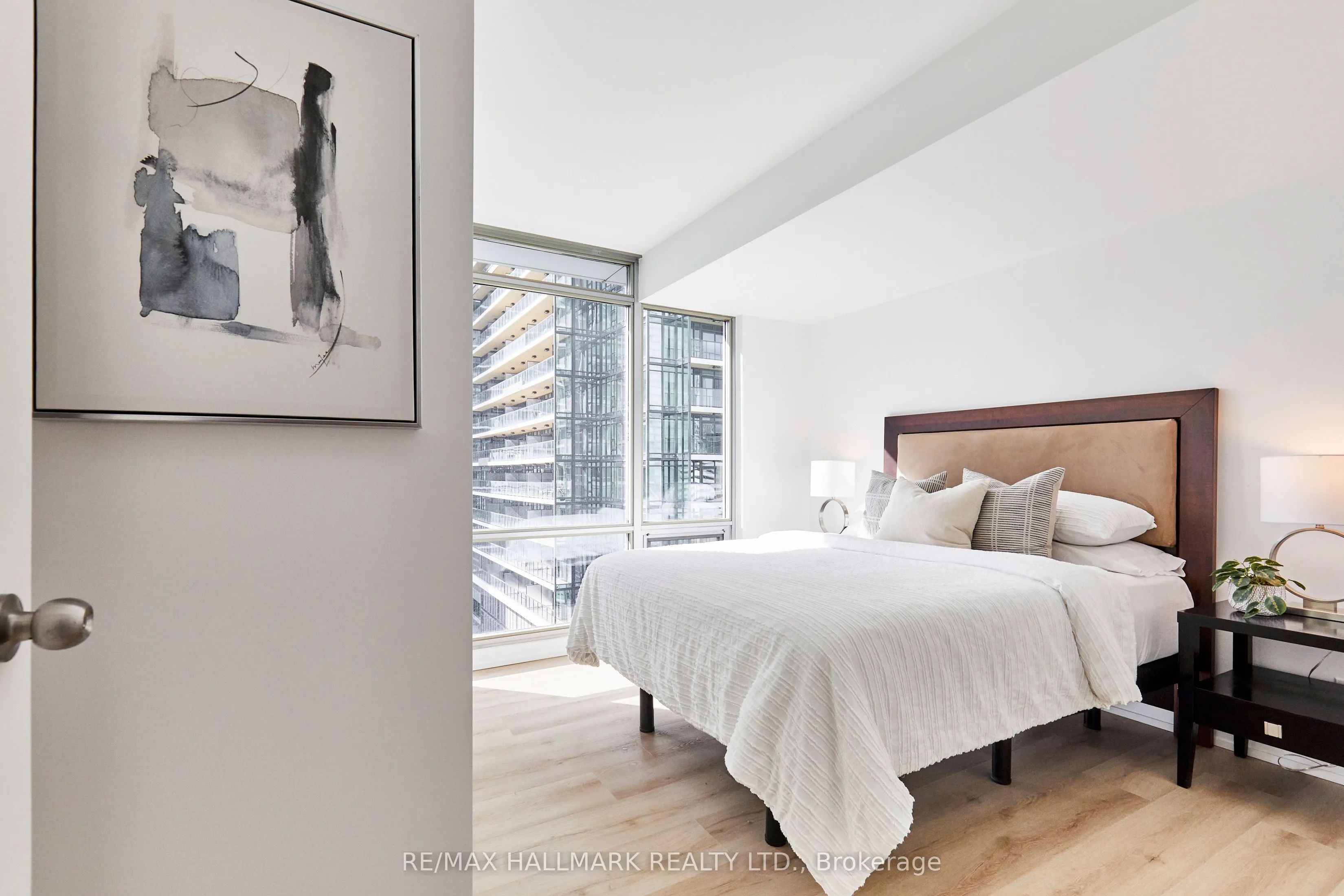 81 Navy Wharf Court, #2306
