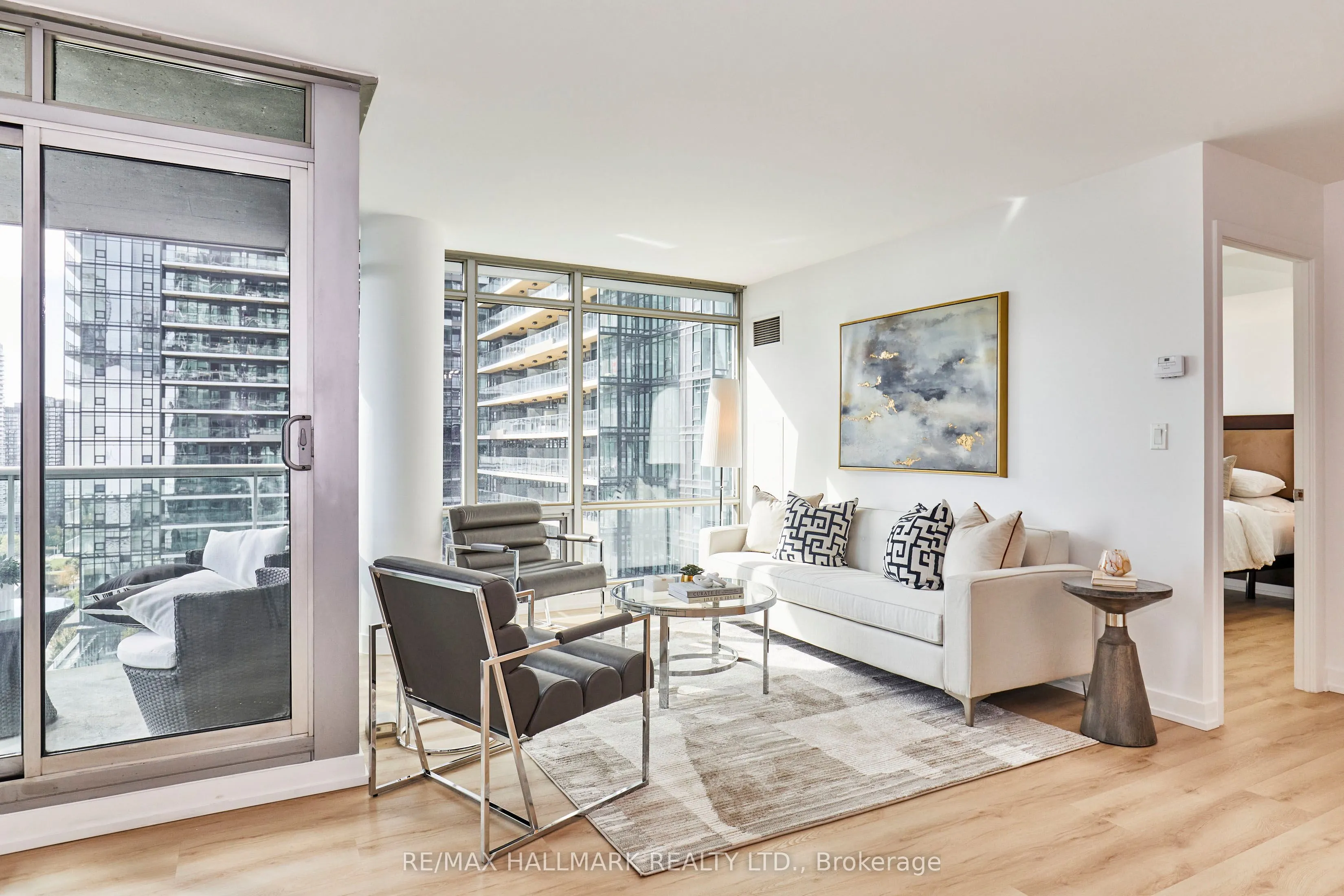 81 Navy Wharf Court, #2306