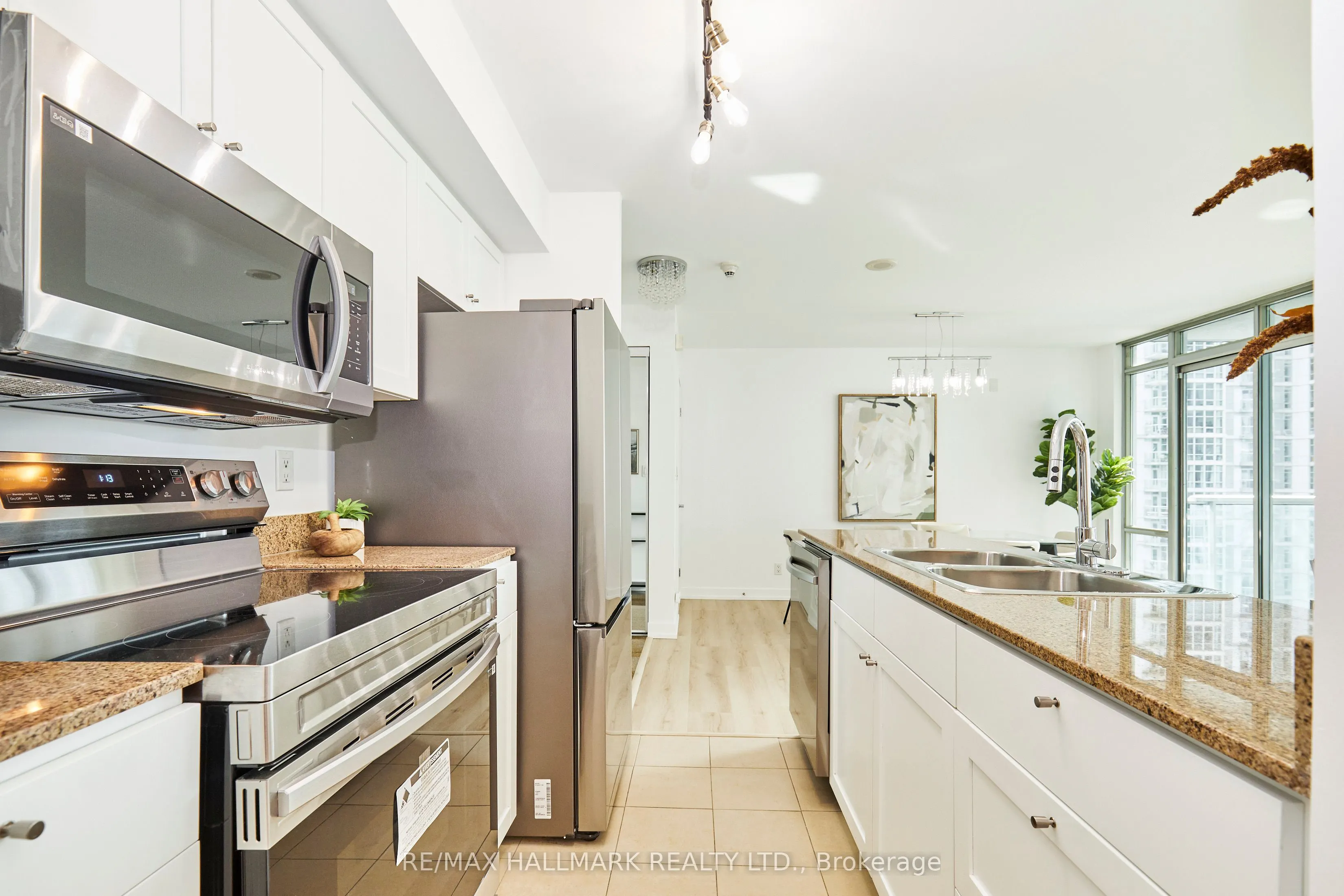 81 Navy Wharf Court, #2306