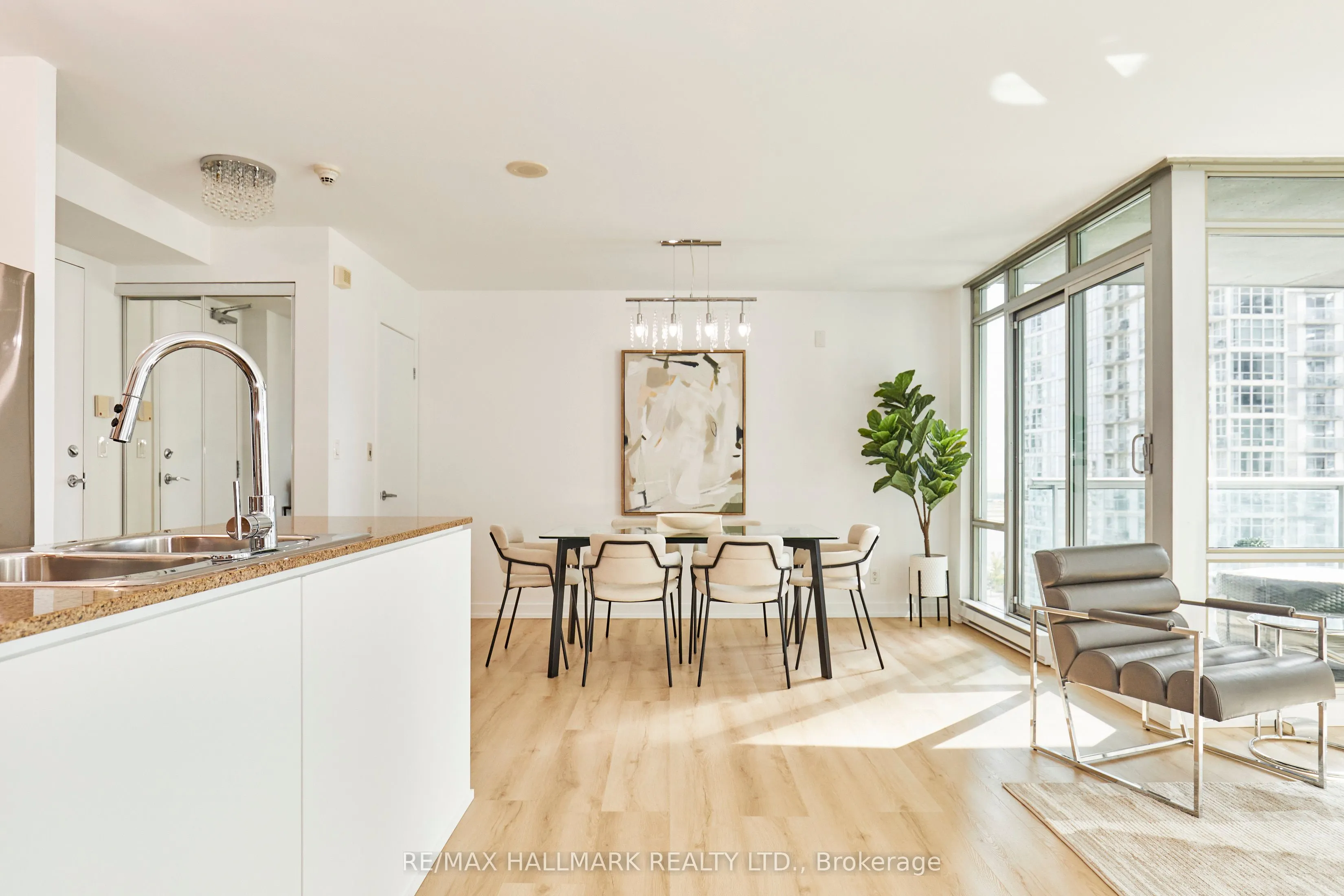 81 Navy Wharf Court, #2306