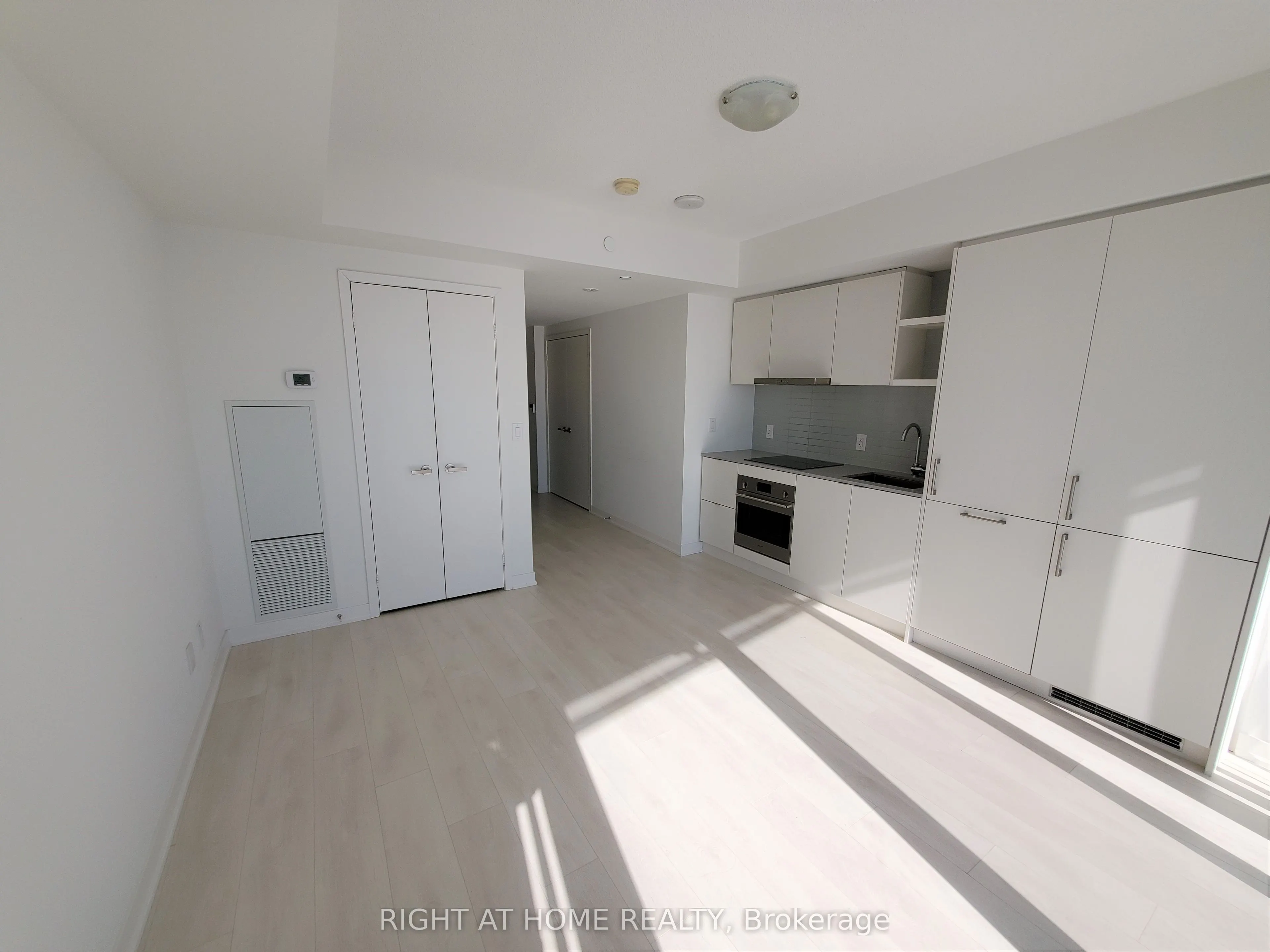 100 Harbour Street, #5408
