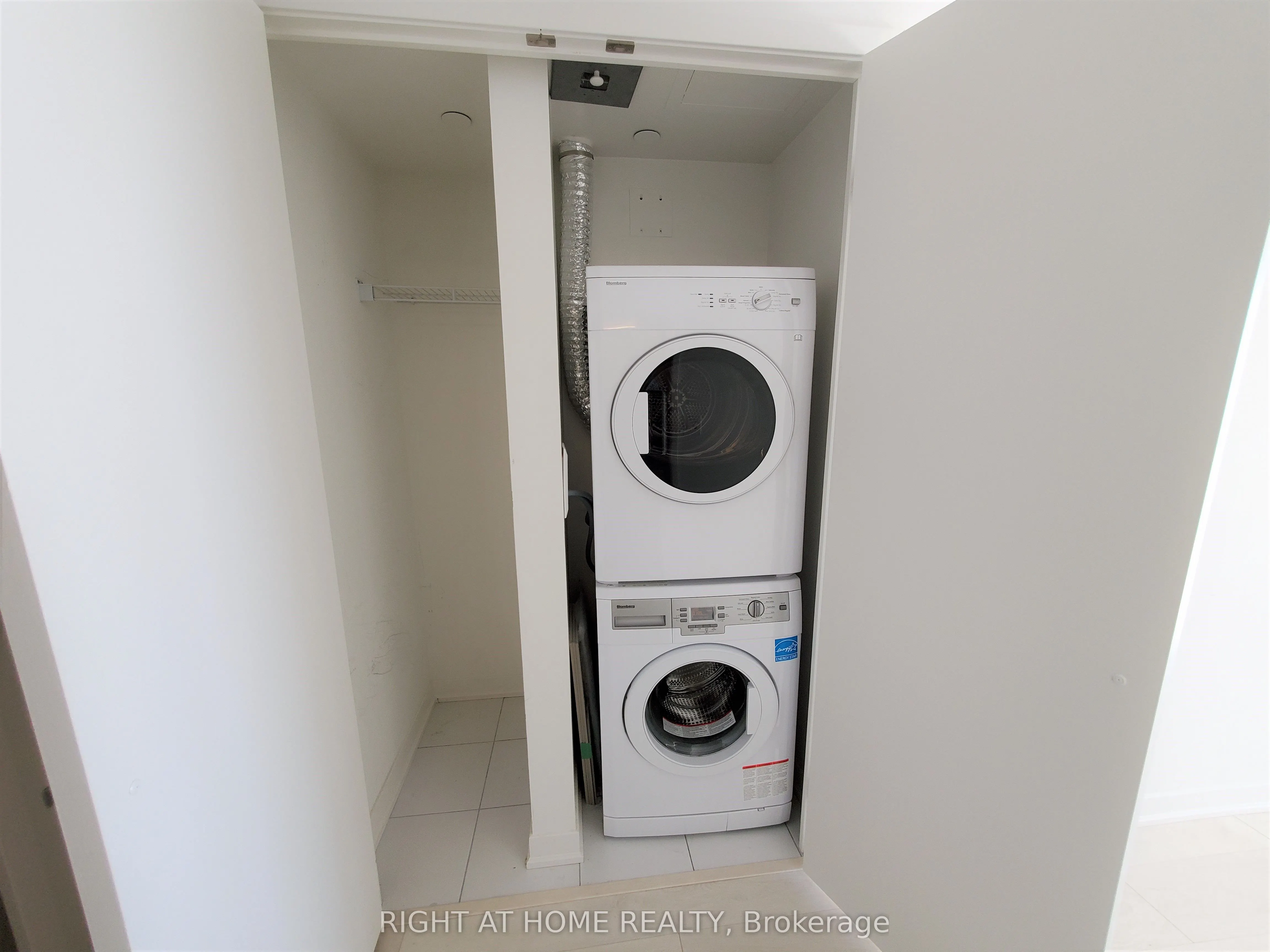 100 Harbour Street, #5408