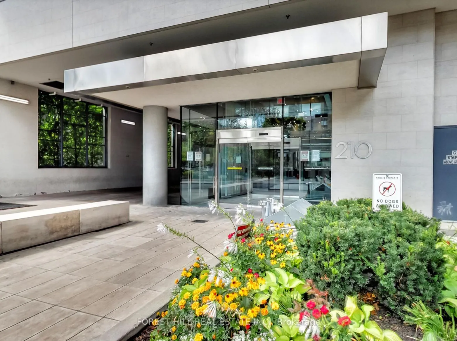 210 Simcoe Street, #2201