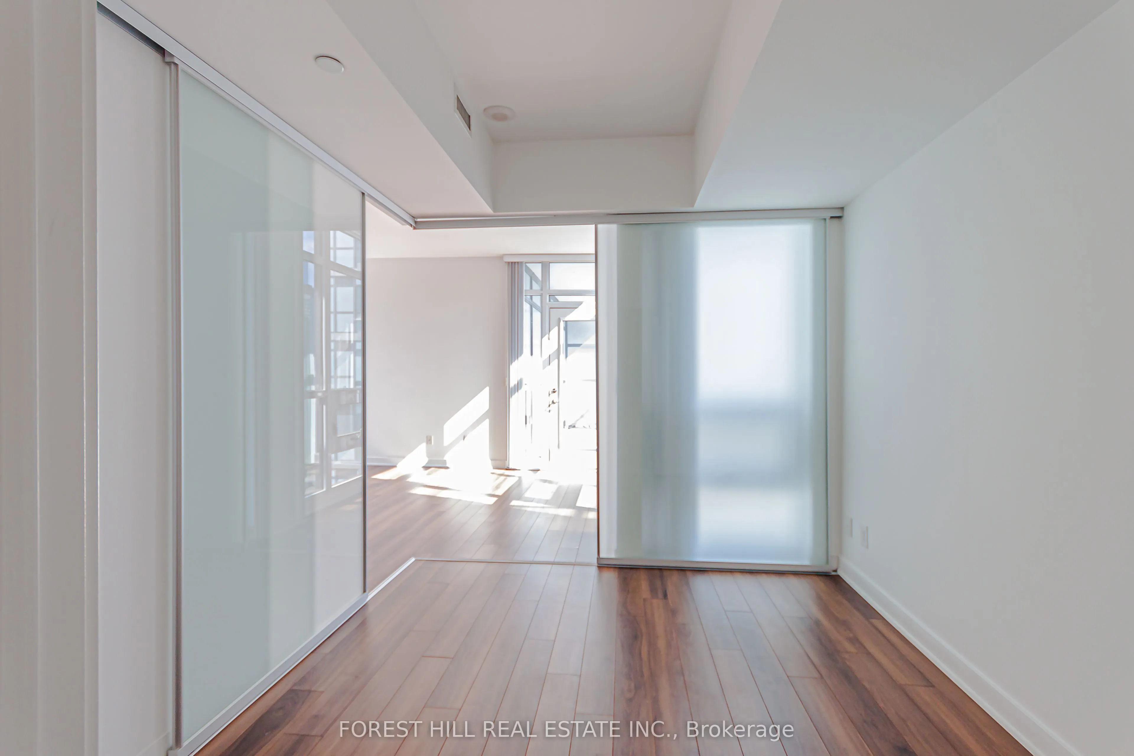 210 Simcoe Street, #2201
