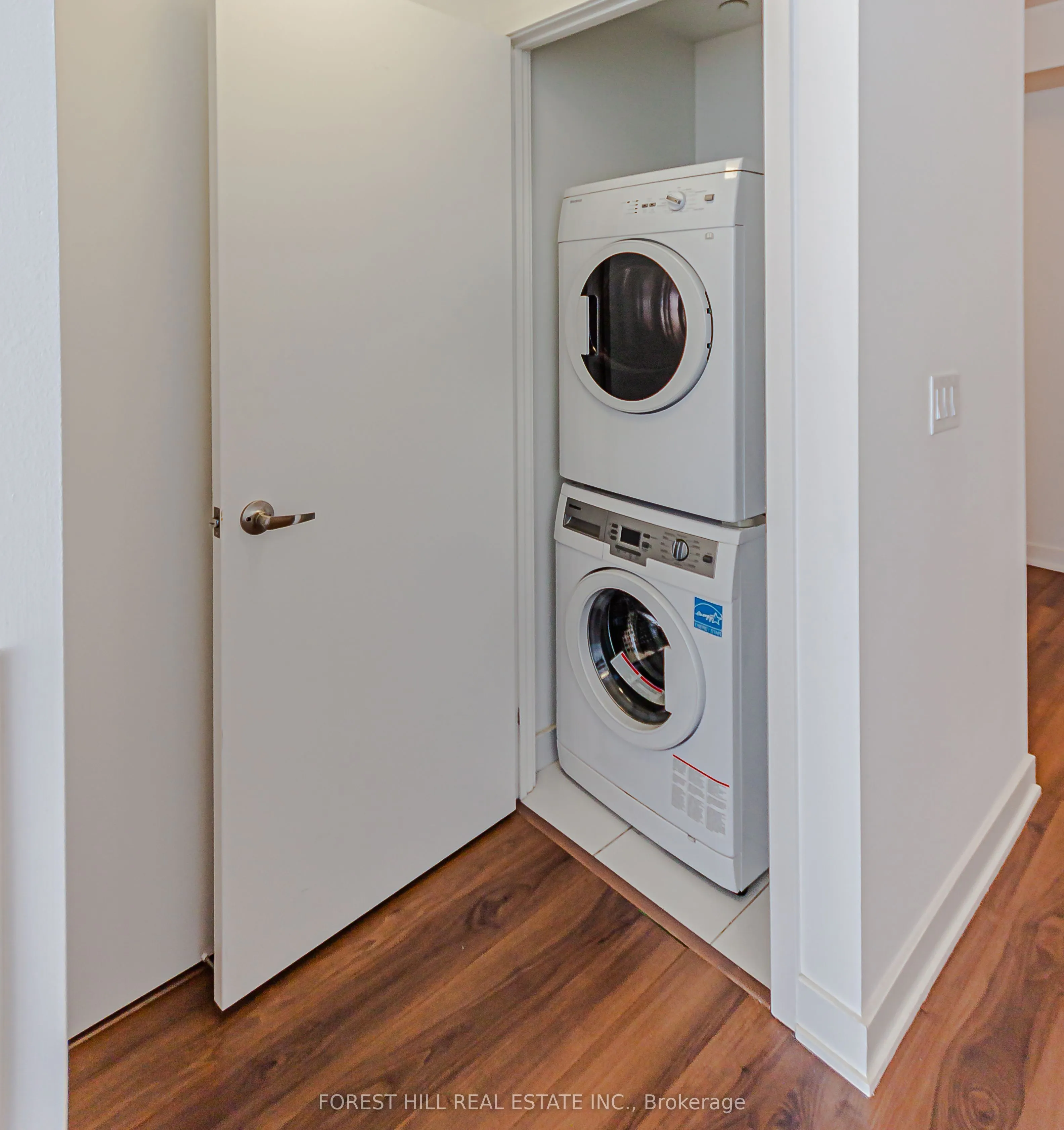 210 Simcoe Street, #2201