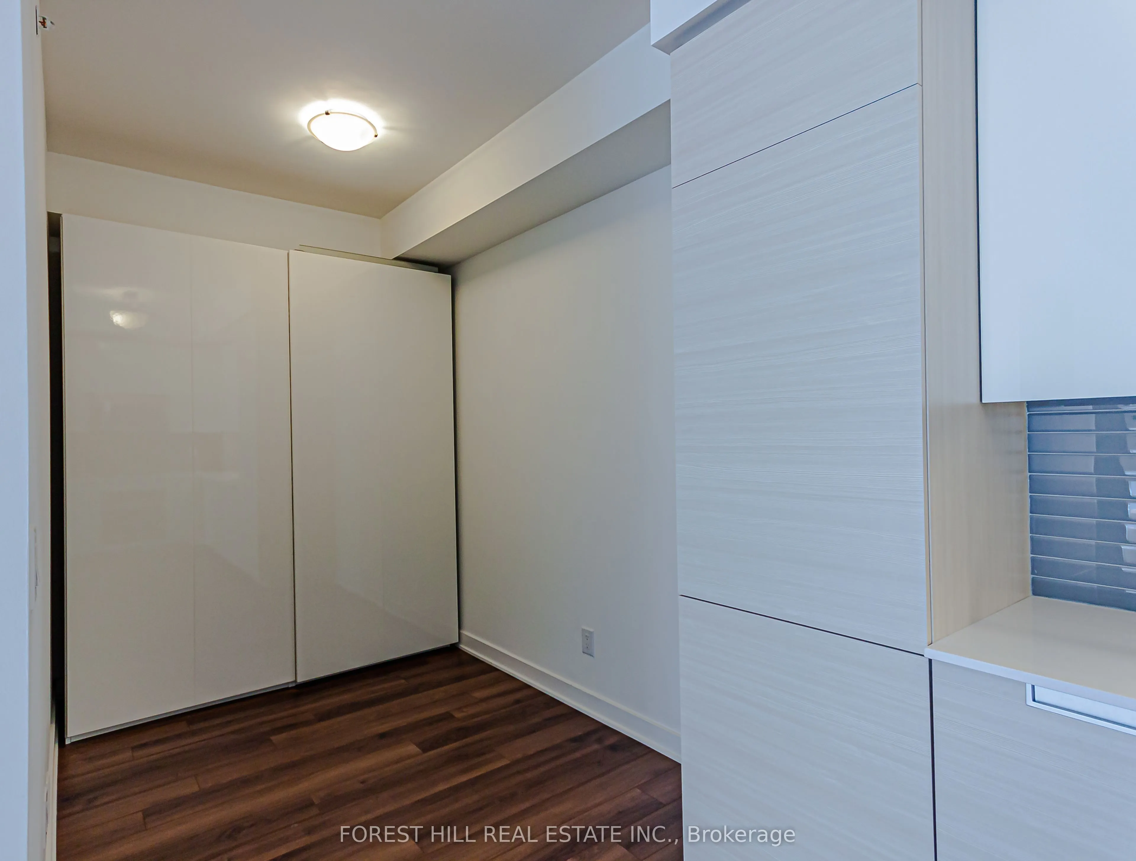 210 Simcoe Street, #2201