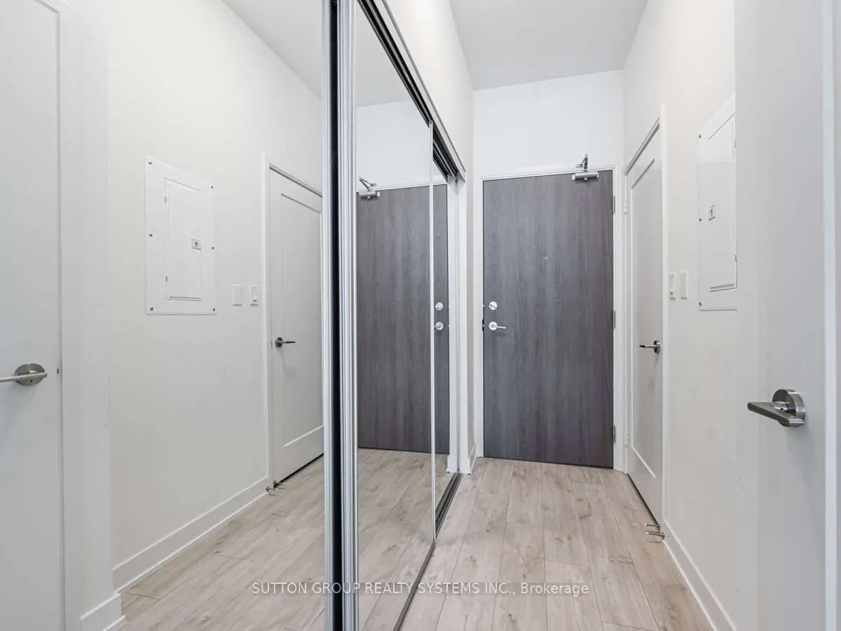 576 Front Street, #817