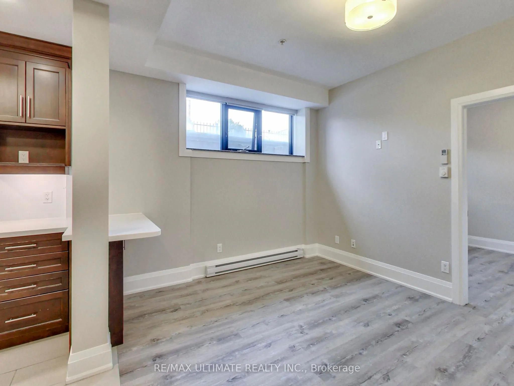 458 Oakwood Avenue, #102