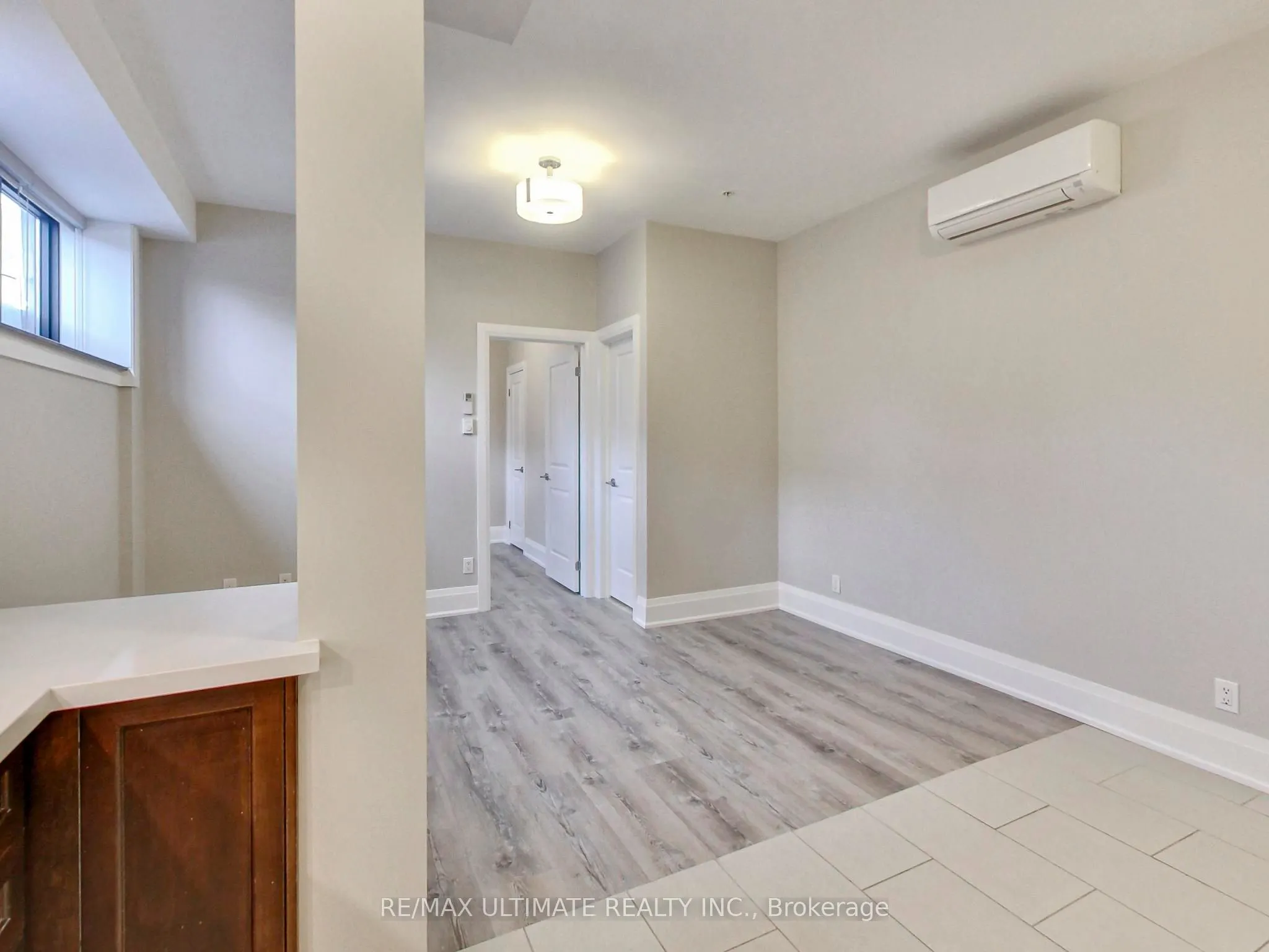 458 Oakwood Avenue, #102